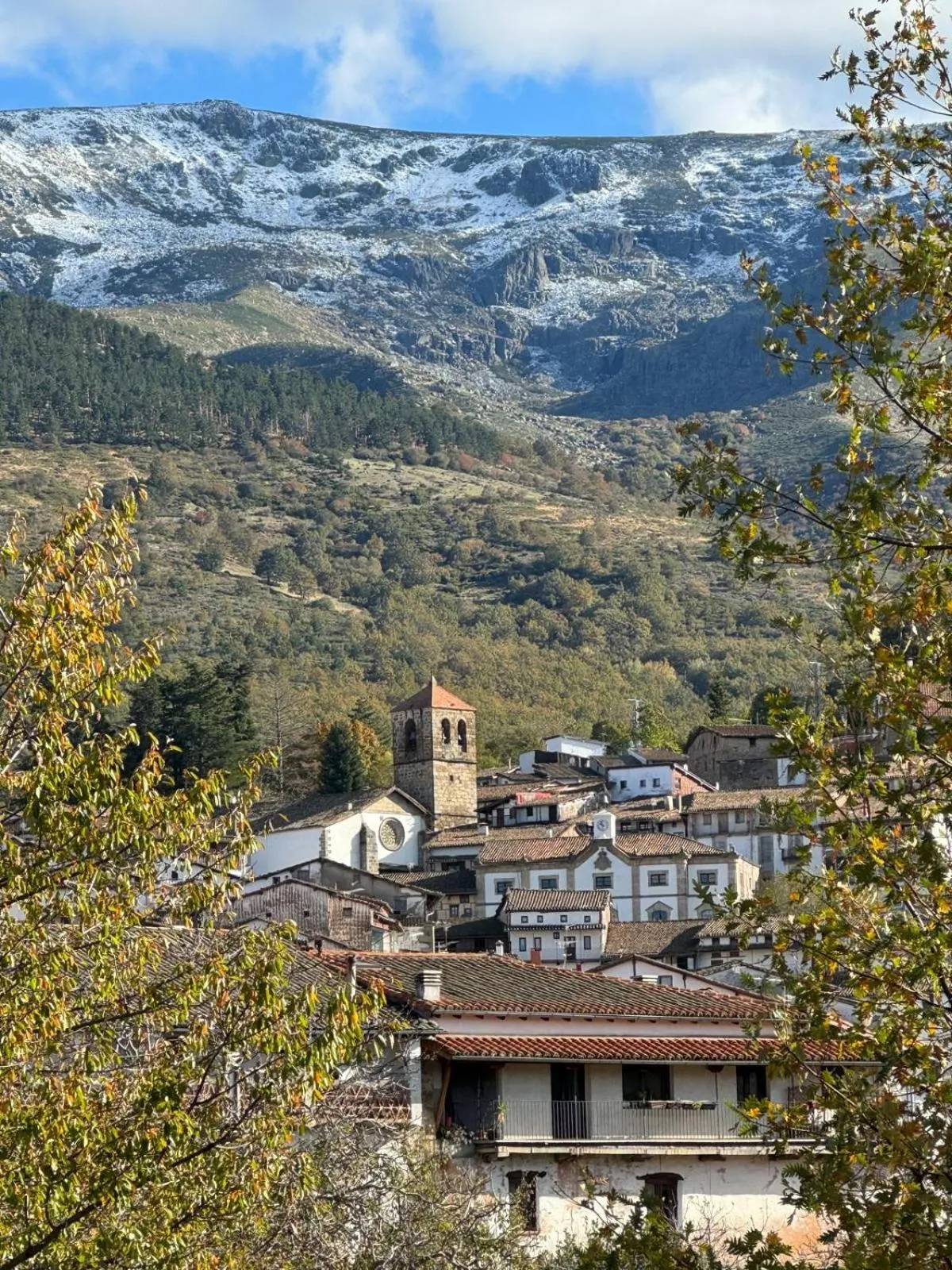 Mountain view in Hospedium Hotel La Fuente