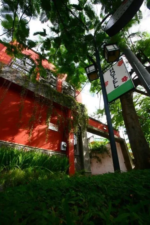 Facade/entrance in Arbol de Fuego Eco-hotel