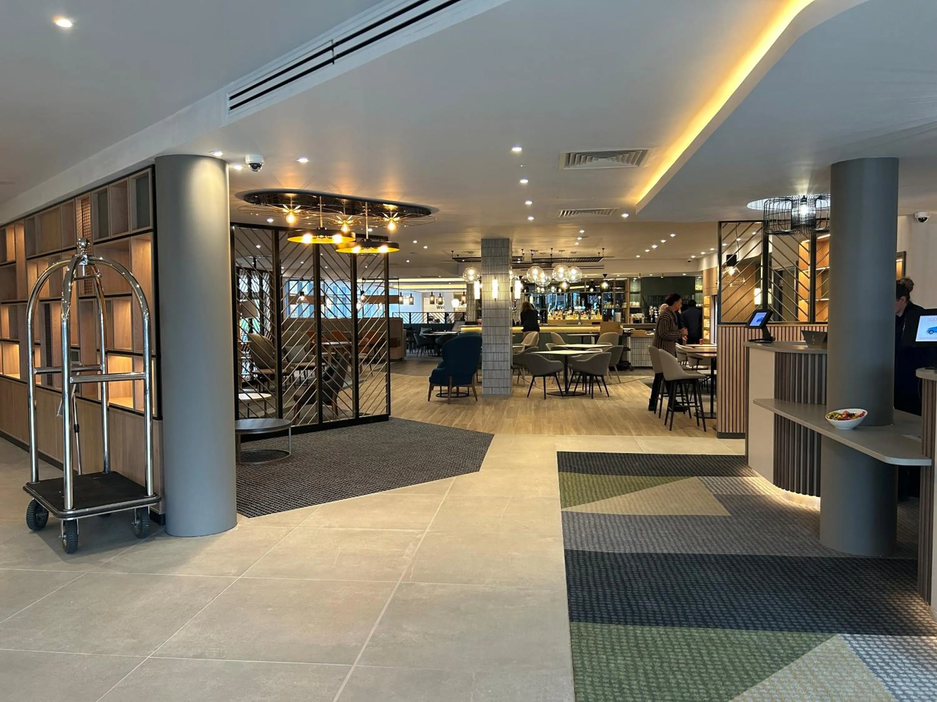 Lobby or reception in London Luton Vale Hotel