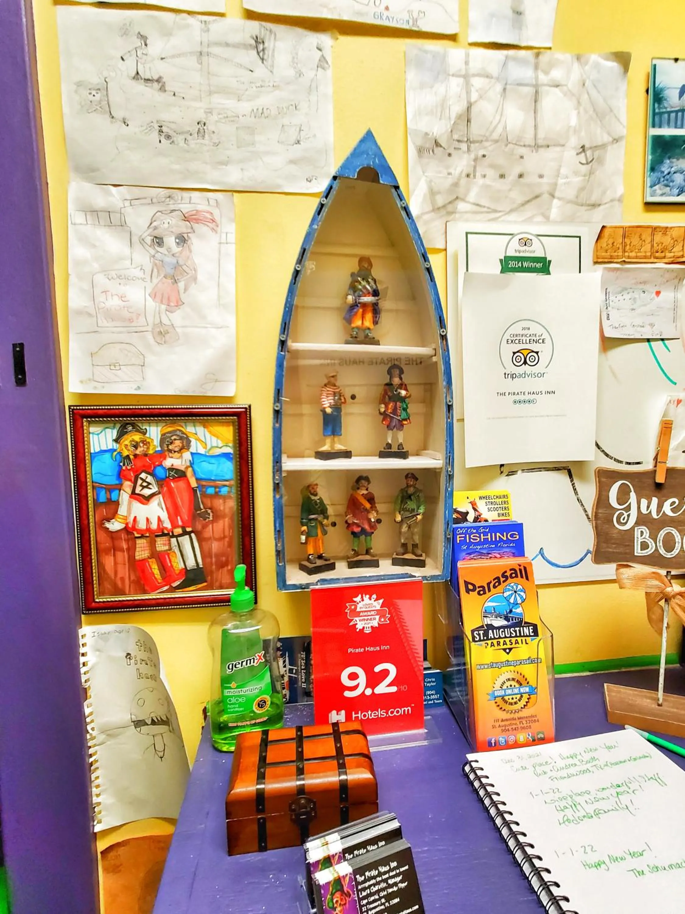 Lobby or reception in The Pirate Haus Inn