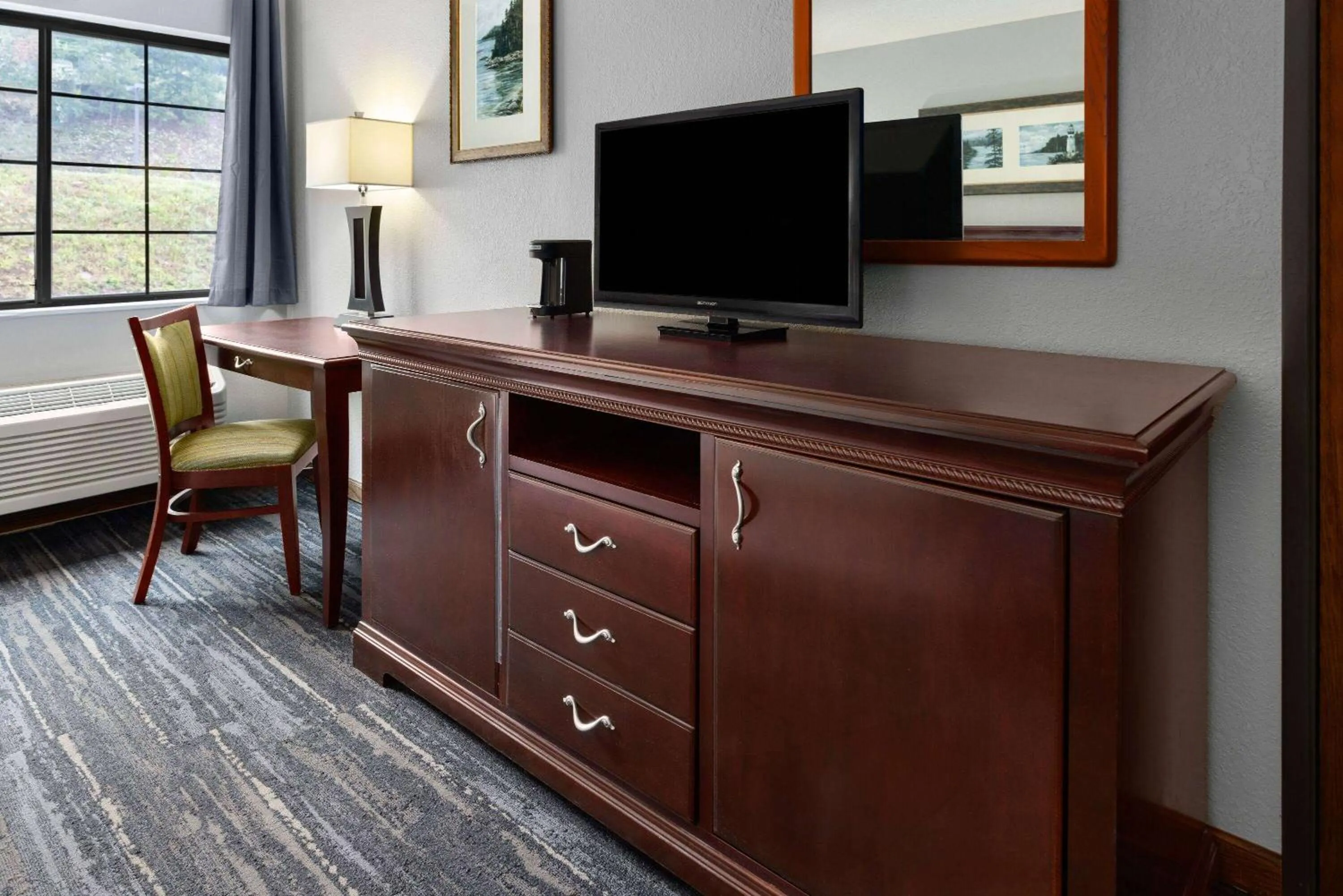 Photo of the whole room in Days Inn by Wyndham Iron Mountain