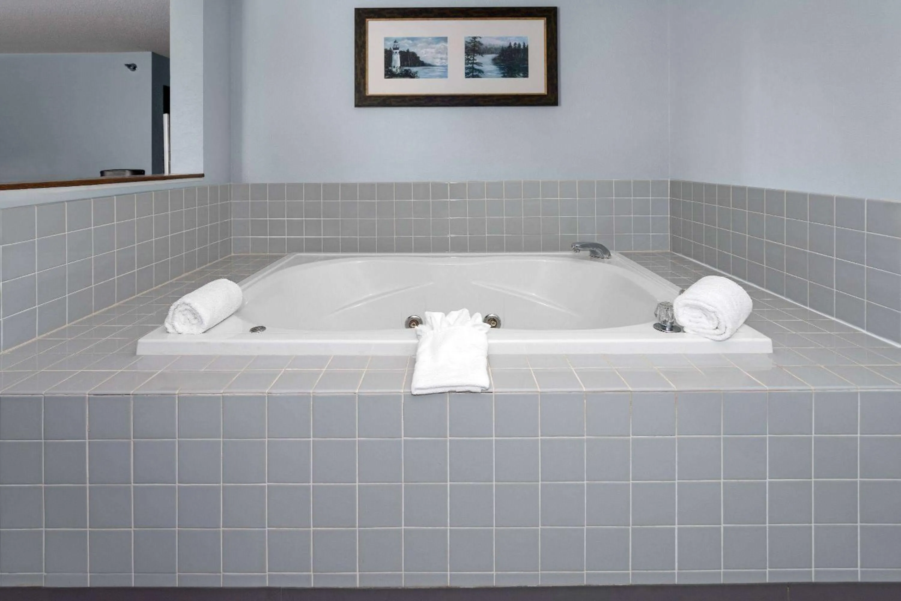 Photo of the whole room in Days Inn by Wyndham Iron Mountain