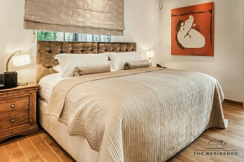 Staff, Bed in The Residence by the Beach House Marbella