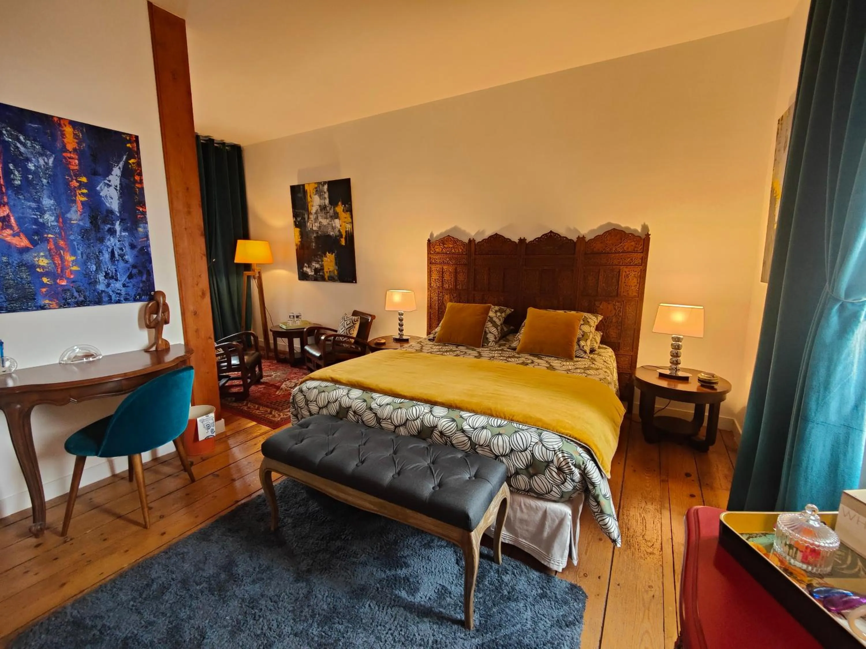 Photo of the whole room, Bed in Le Vieux Couvent & SPA