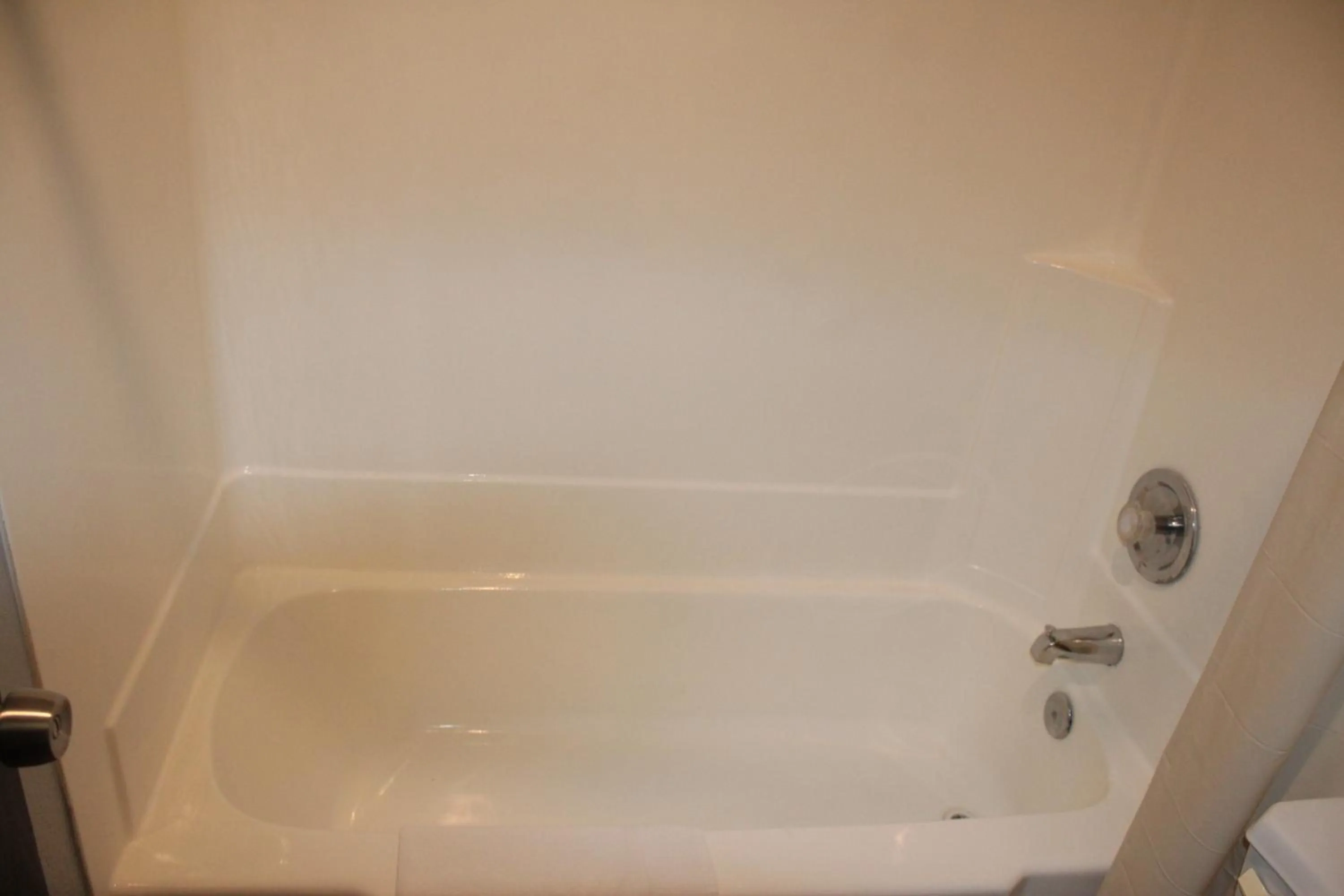 Bath in Travelodge by Wyndham Blythe