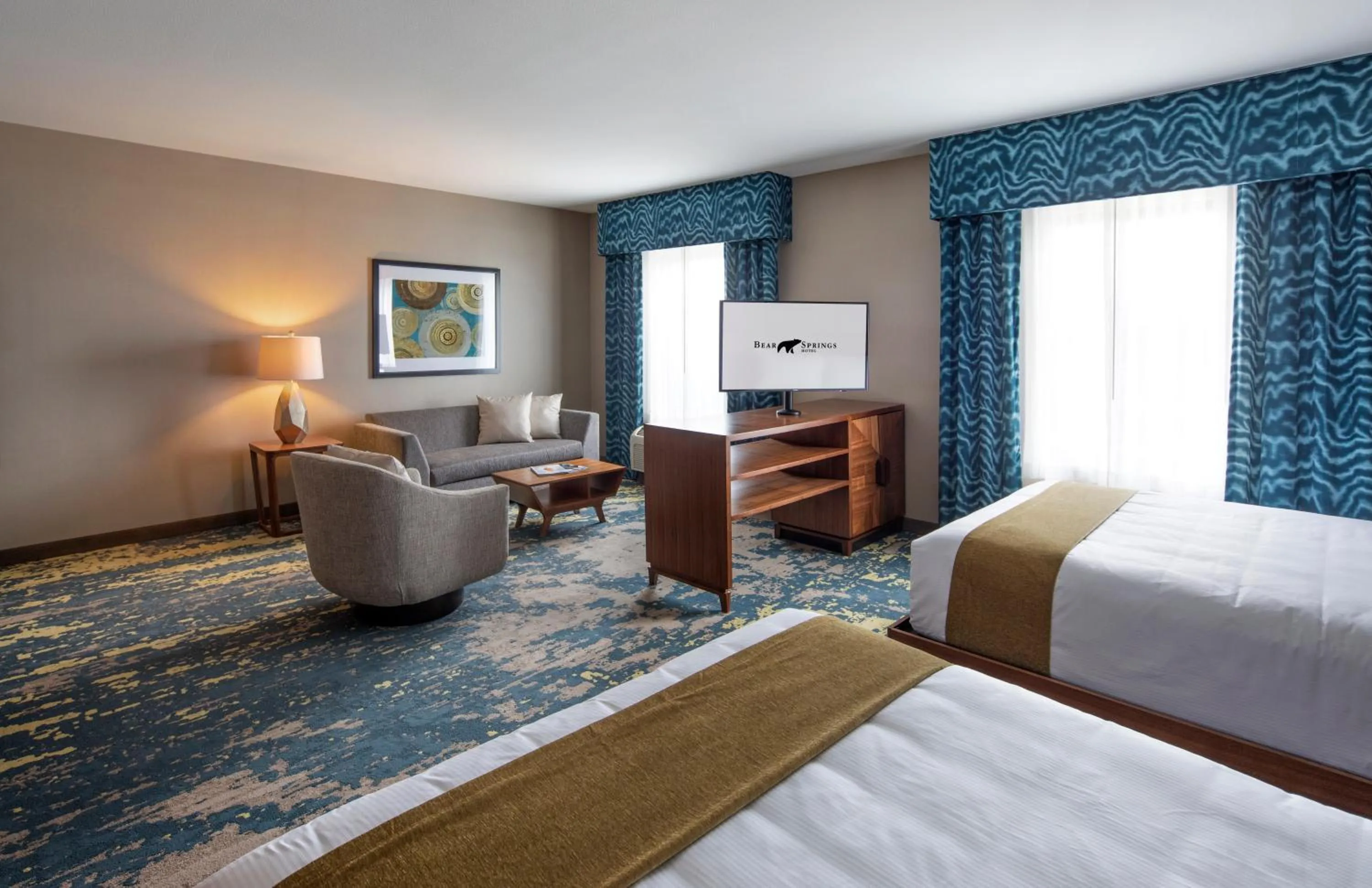 Bed in Bear Springs Hotel