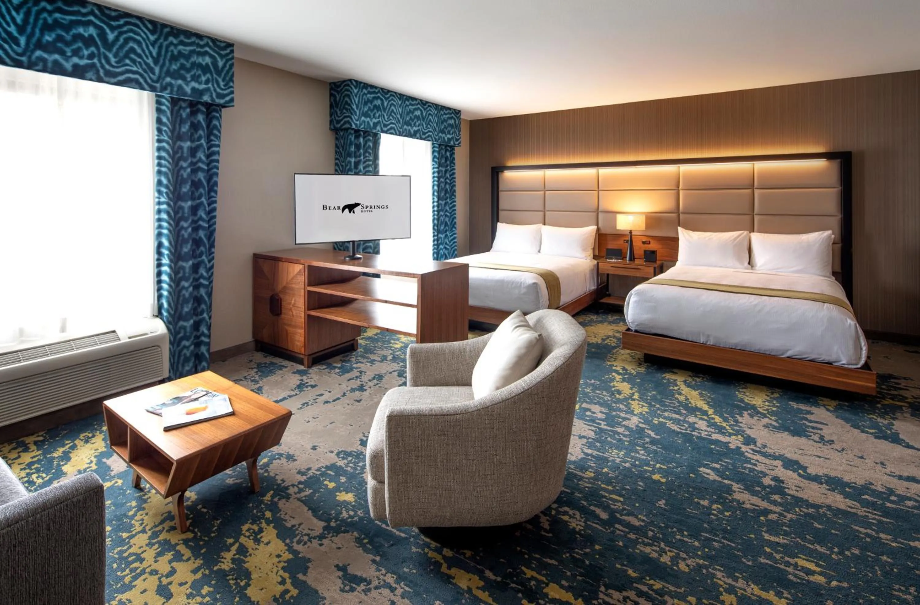 Bed in Bear Springs Hotel