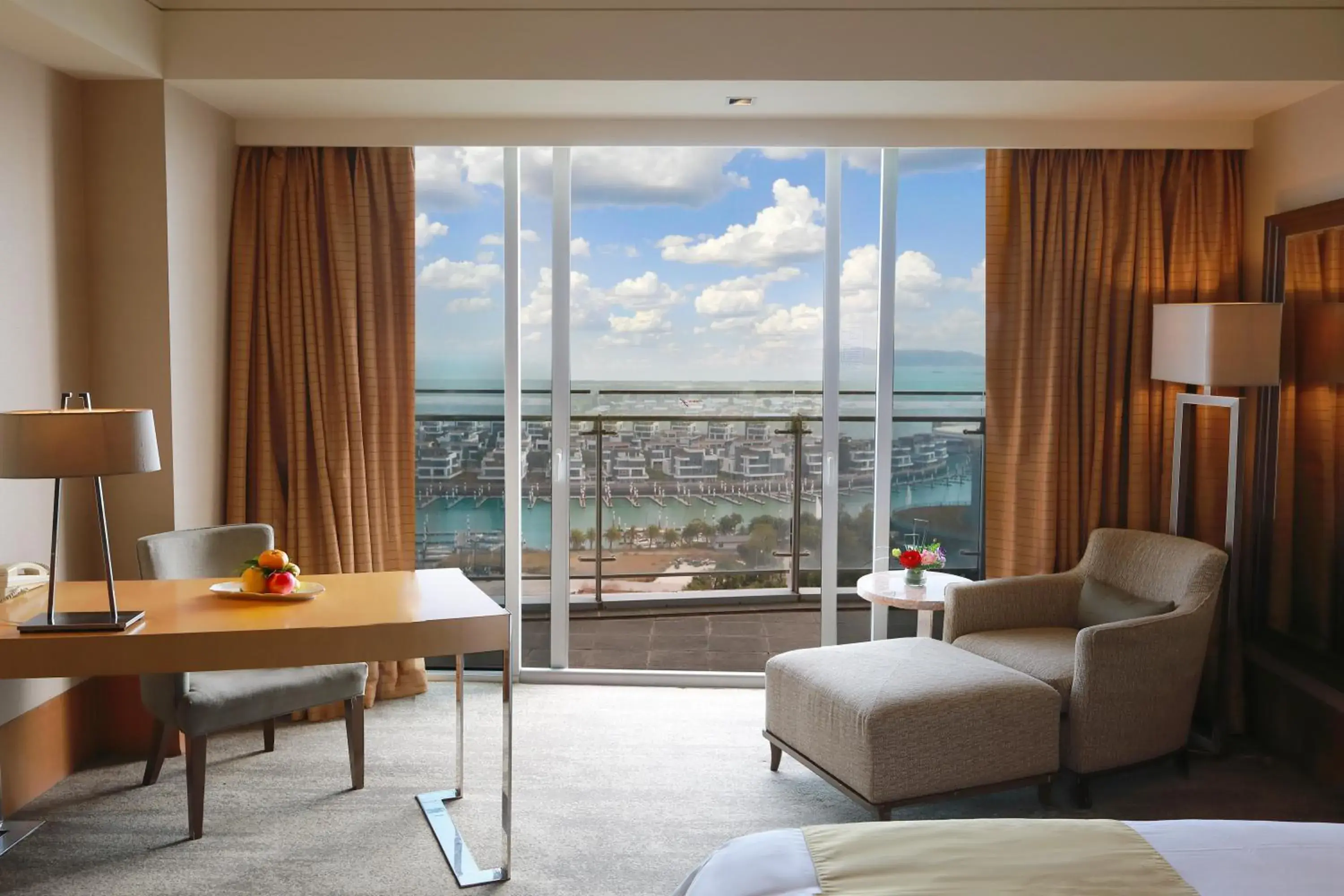 Deluxe Seaview Family Suite in Xiamen International Conference Center Hotel Prime Seaview Hotel Deluxe Seaview Family Suite in Xiamen International Conference Center Hotel Prime Seaview Hotel