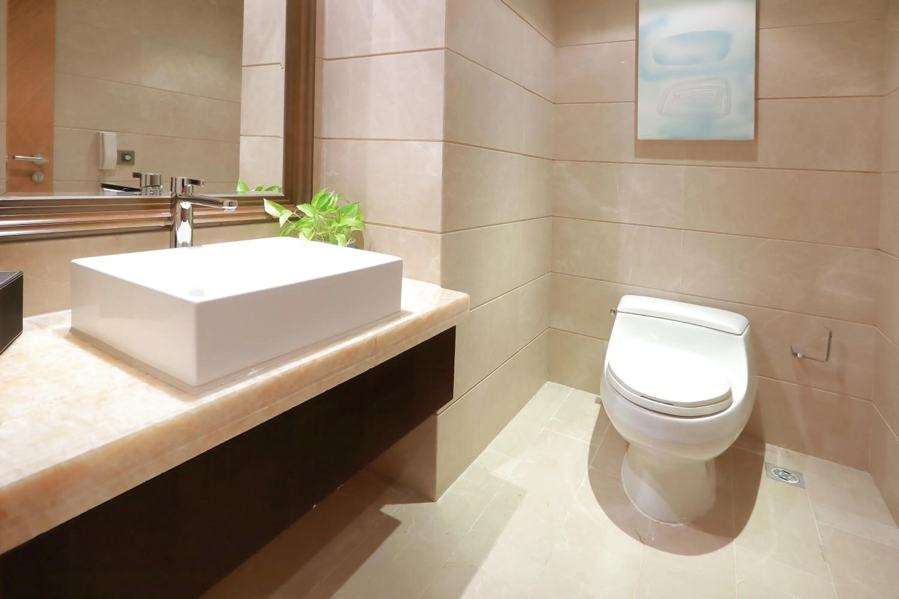 Toilet in Xiamen International Conference Center Hotel Prime Seaview Hotel