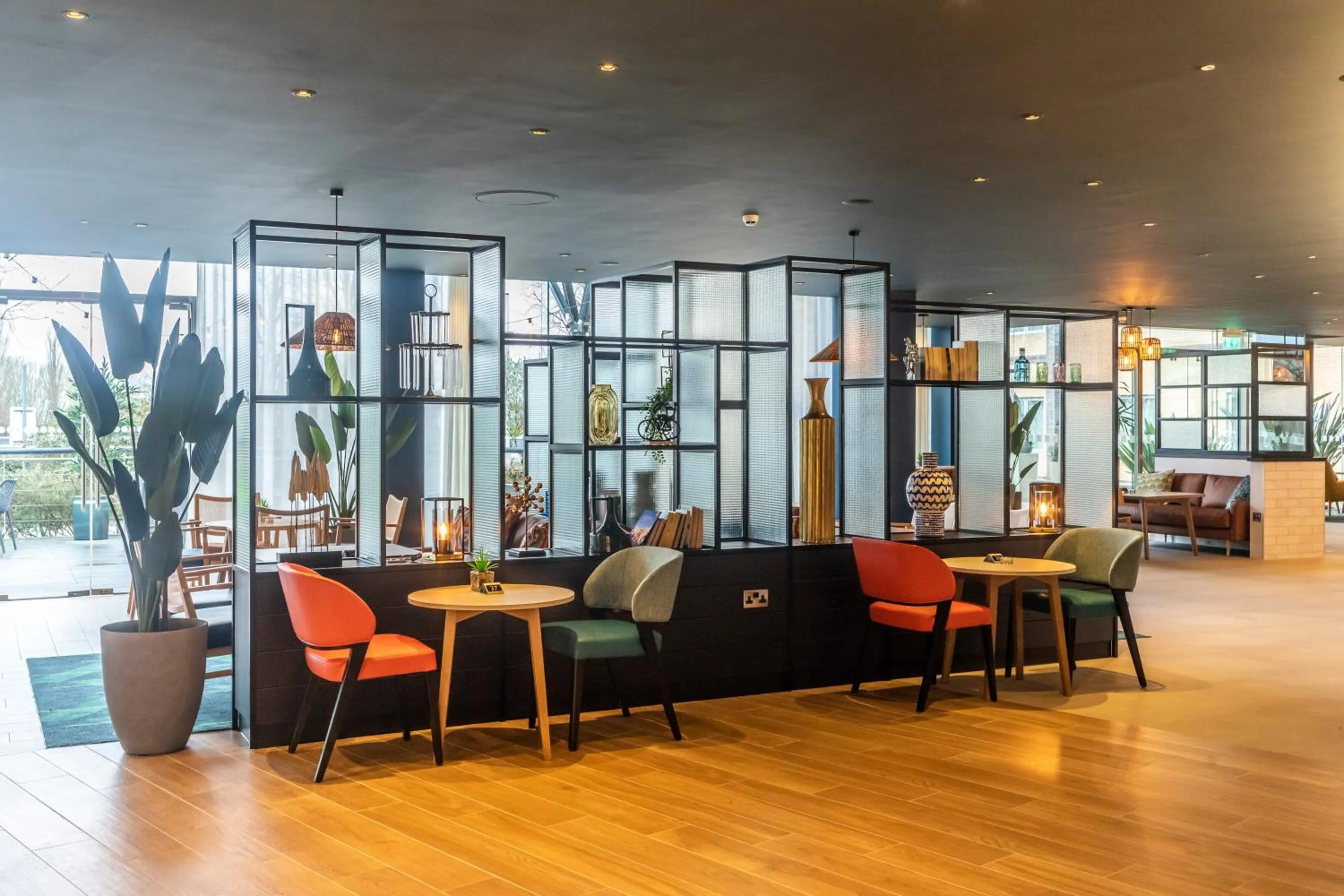 Property building in Holiday Inn Oxford by IHG