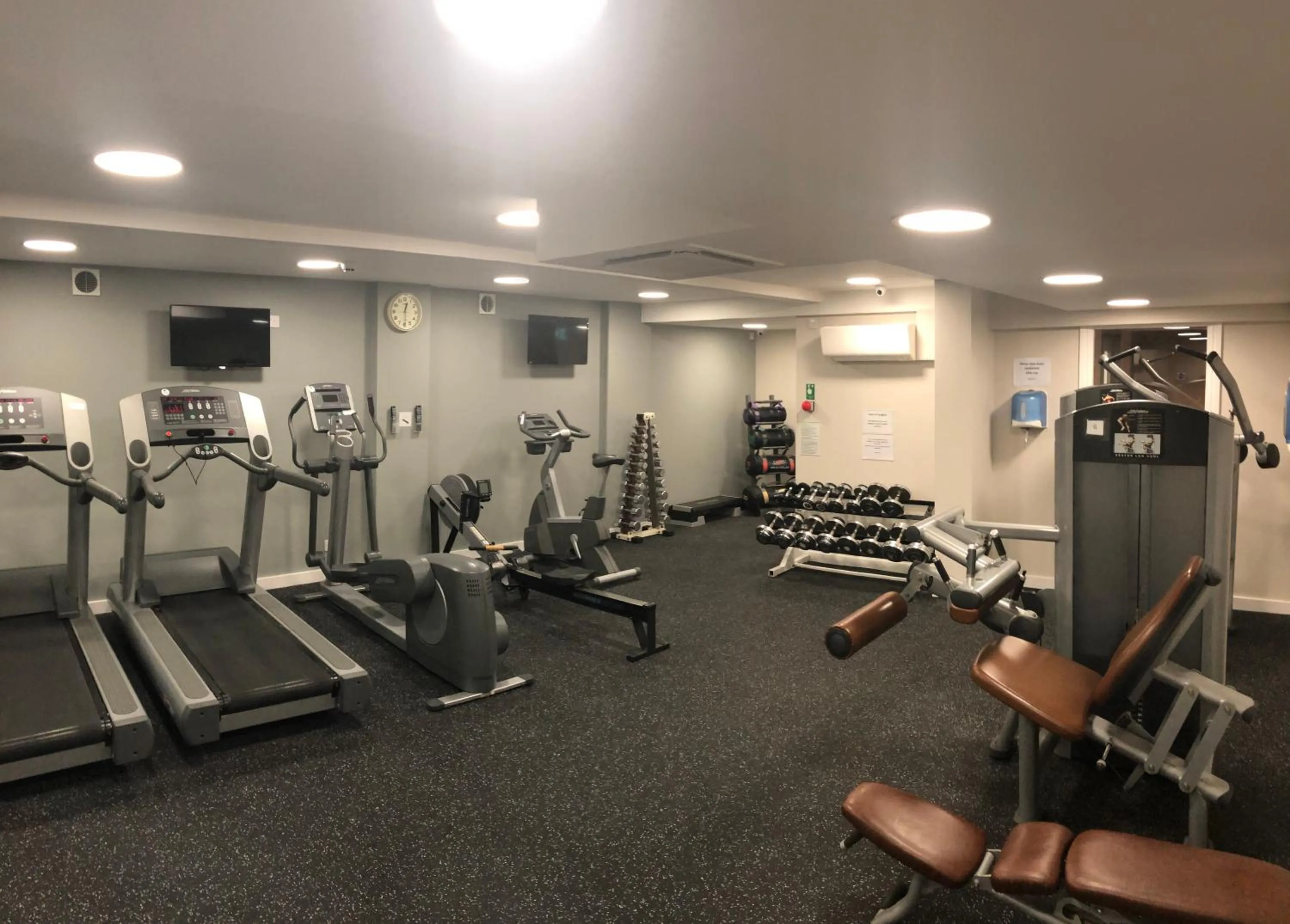 Spa and wellness centre/facilities in Holiday Inn Oxford by IHG