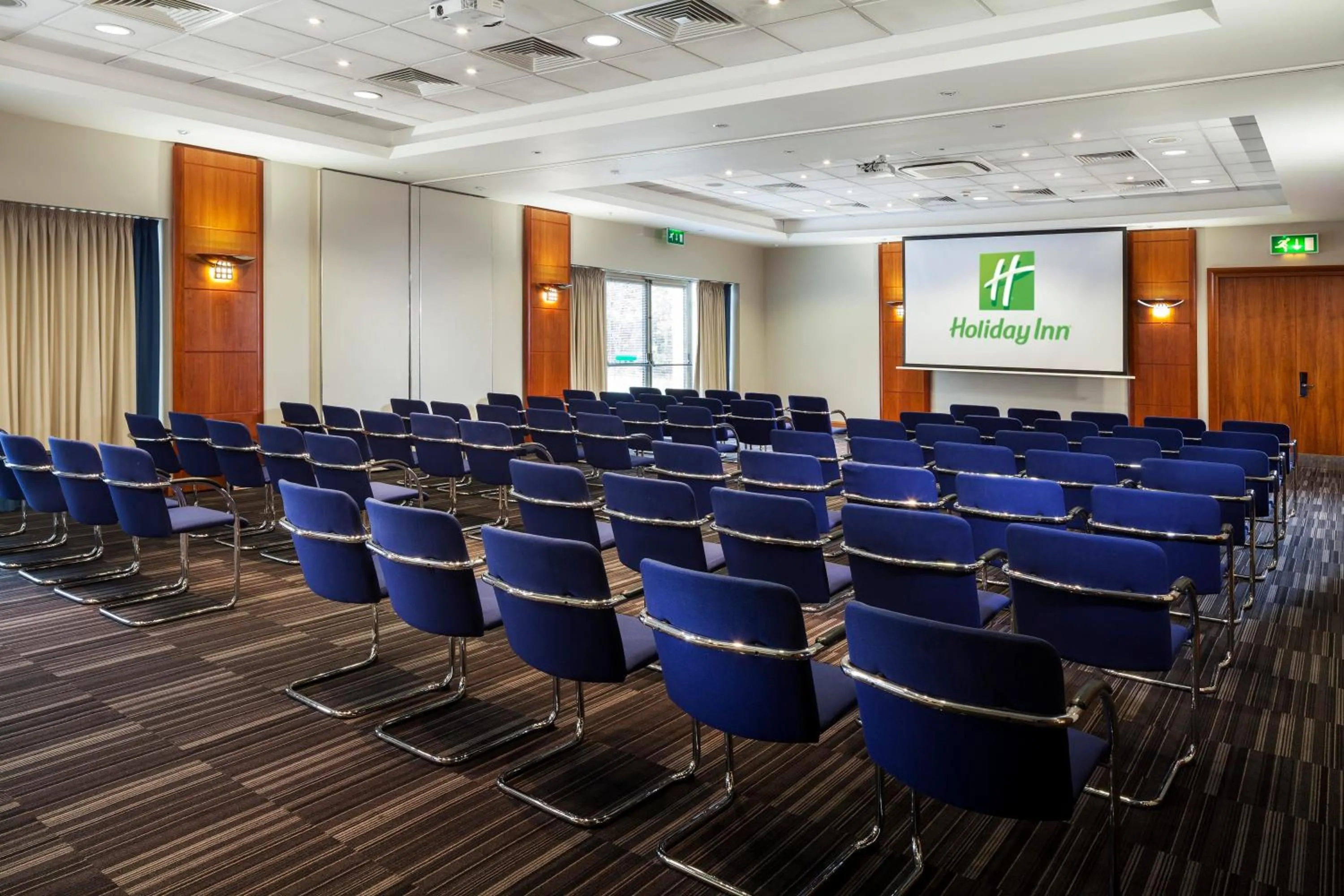 Meeting/conference room in Holiday Inn Oxford by IHG