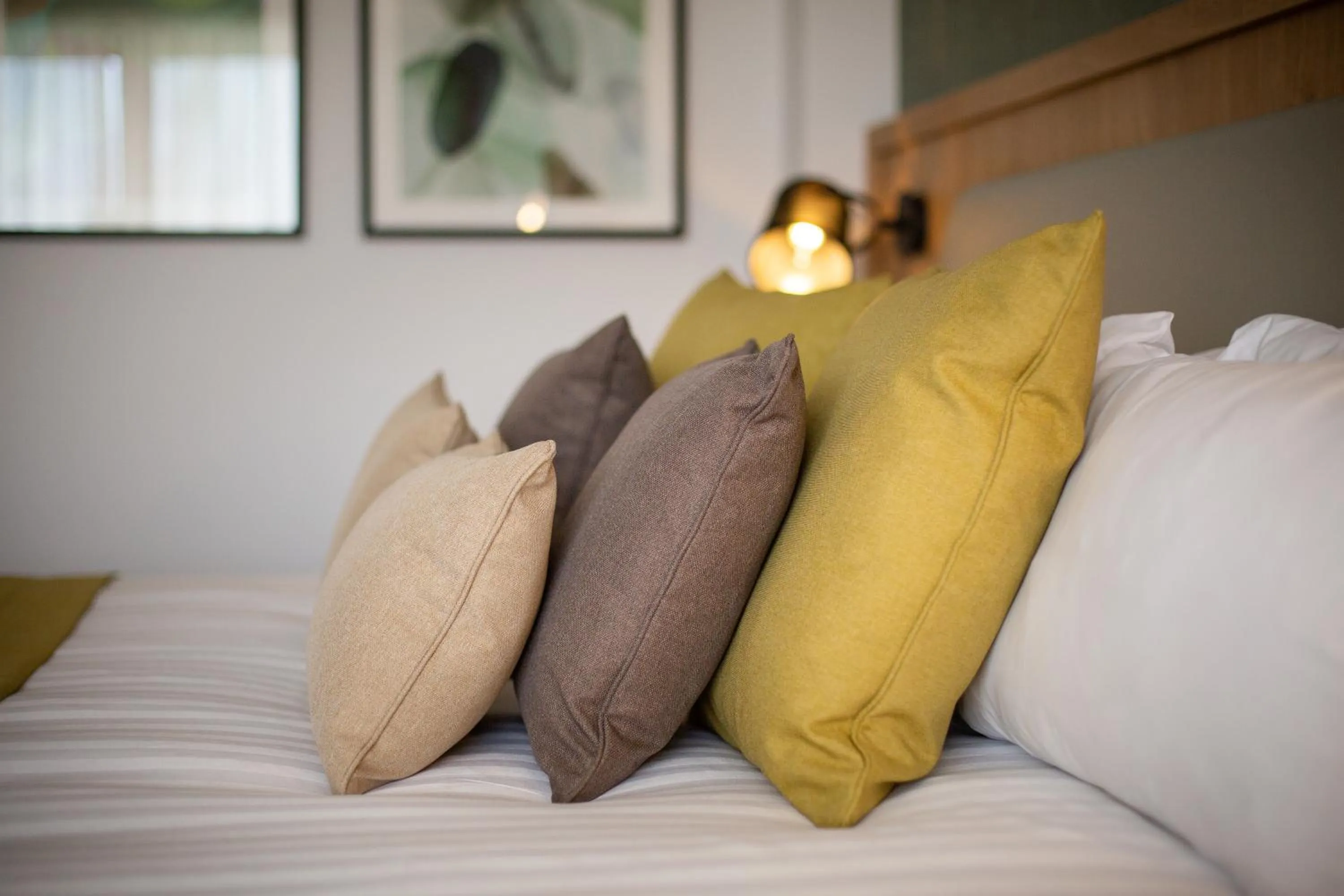 Bed in Holiday Inn Oxford by IHG