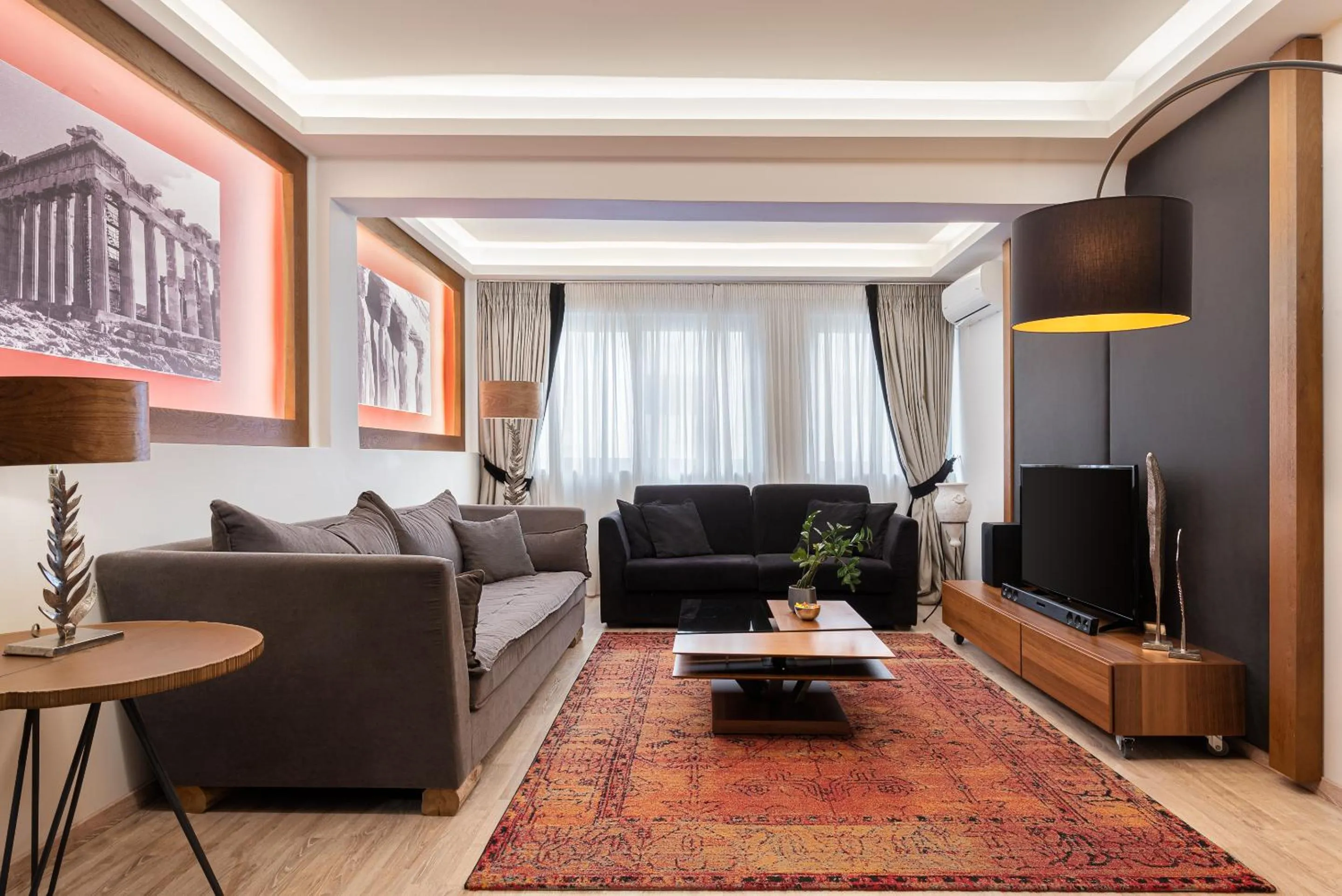 TV and multimedia in Acropolis Luxury Living