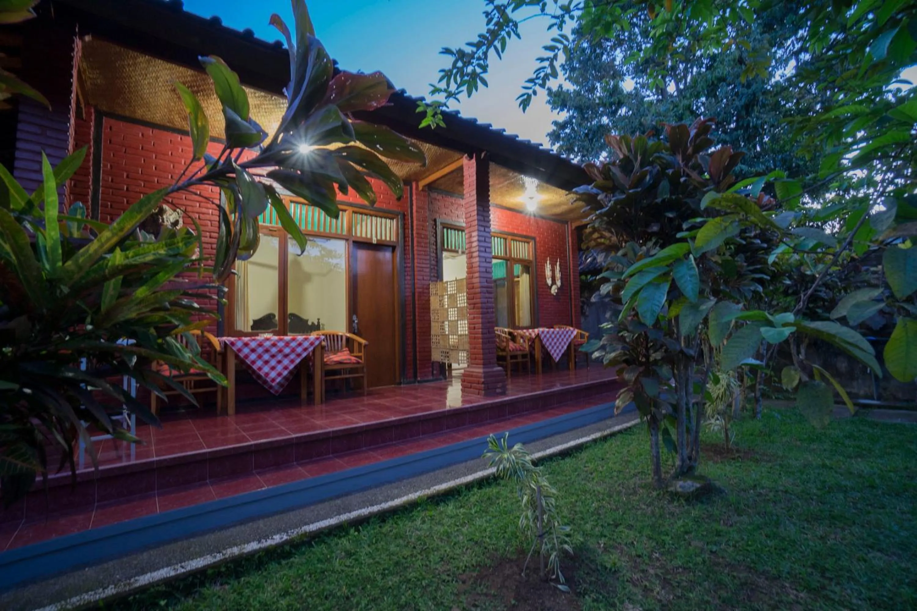 Garden in Manuaba Inn