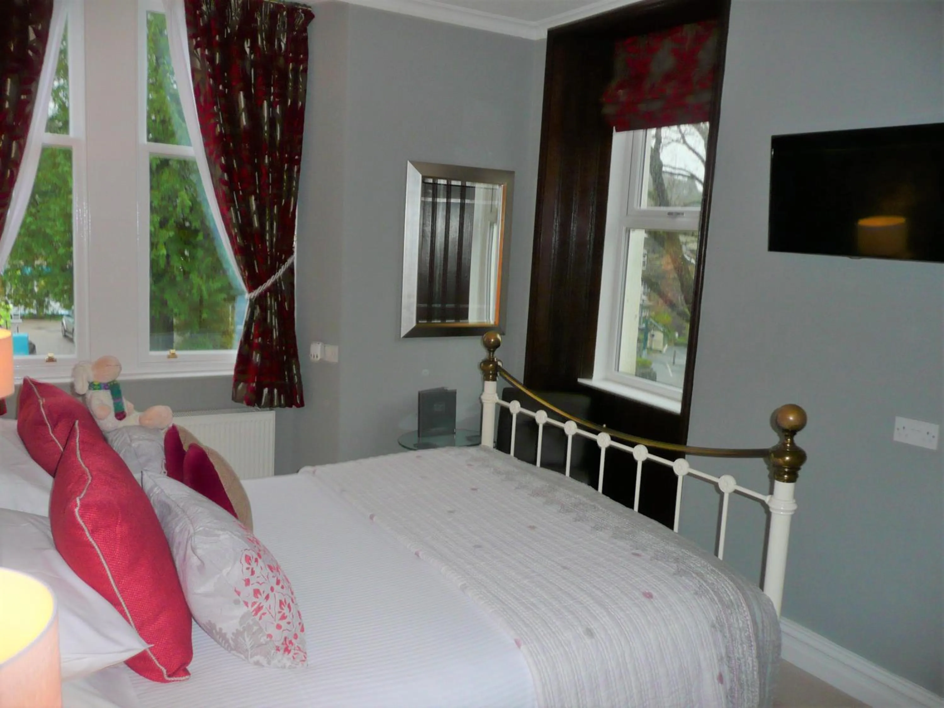 Bedroom, Bed in Glenville House - Adults Only - Incl FREE off-site health club with swimming pool, hot tub, sauna & steam room