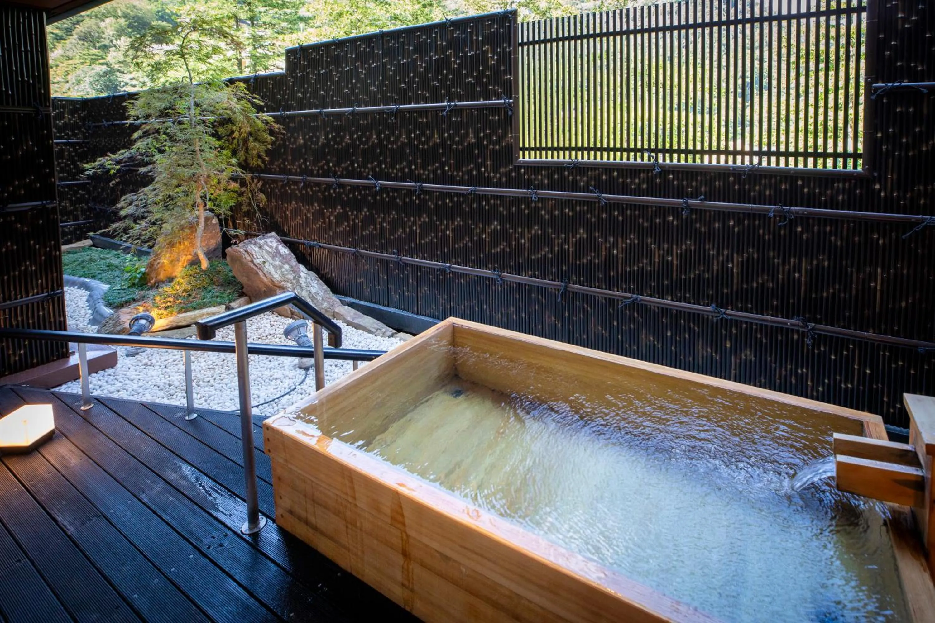 Hot Spring Bath in Hotel Nanpuso