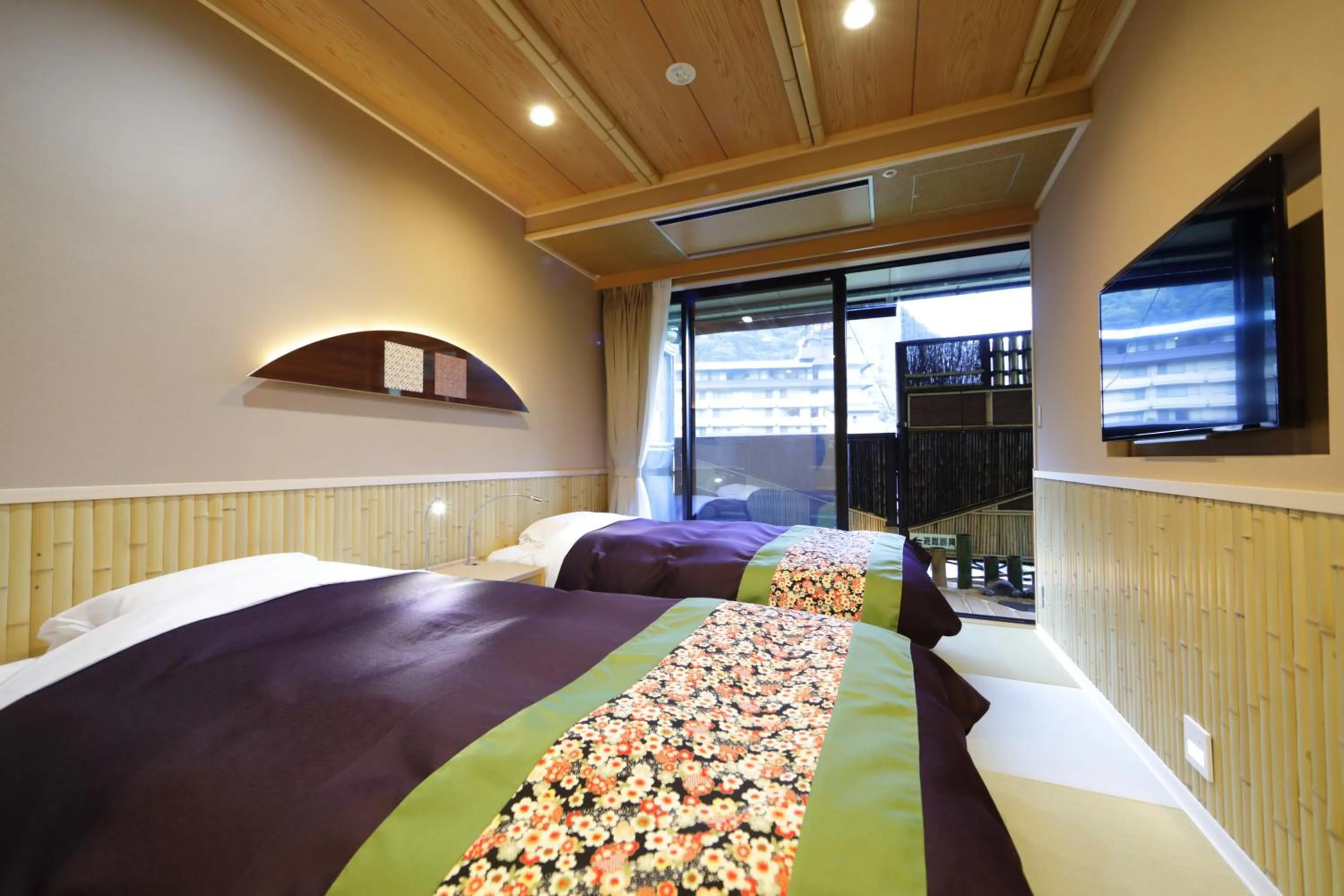 Bed in Hotel Nanpuso