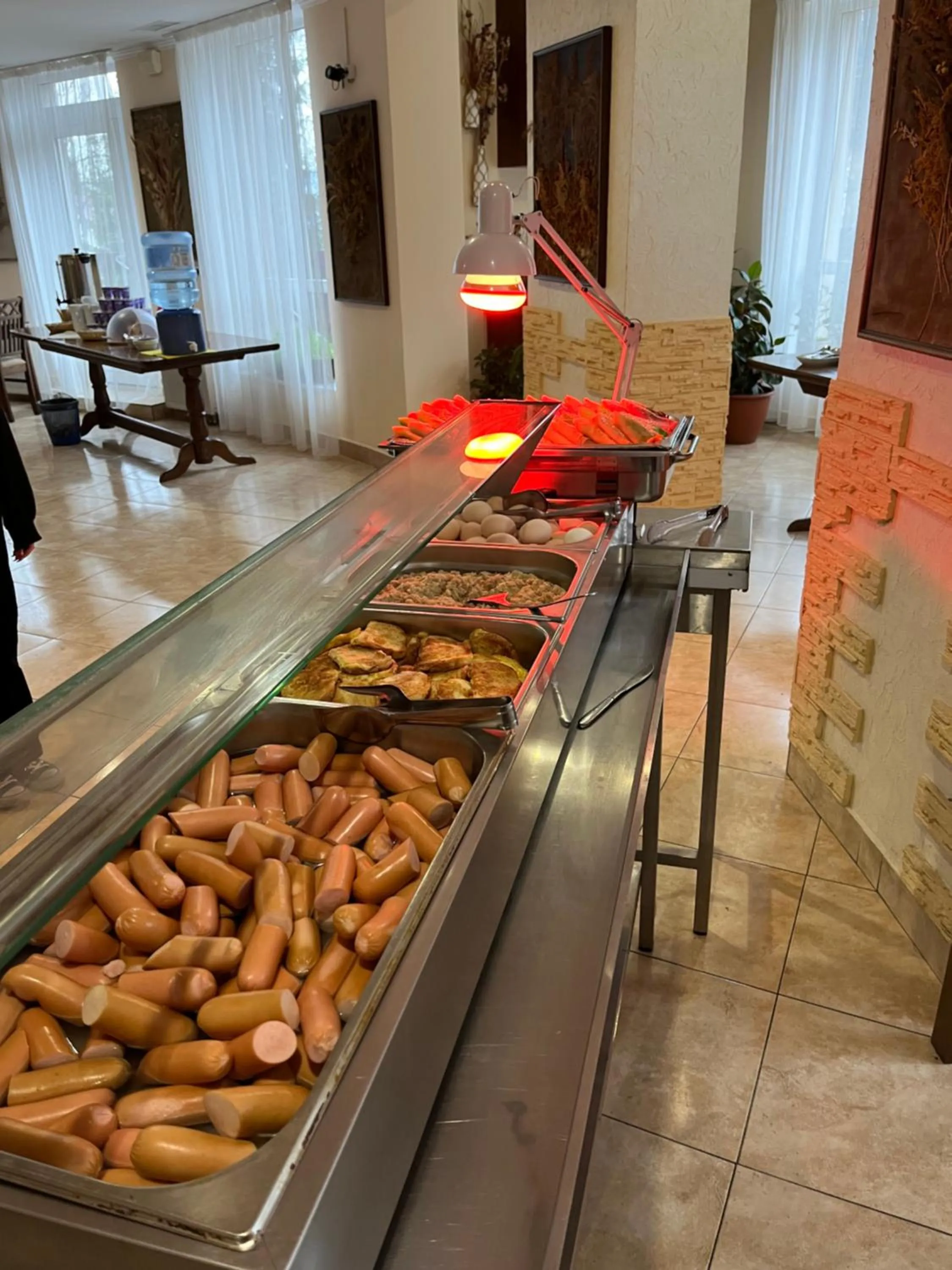 Restaurant/places to eat in Terem