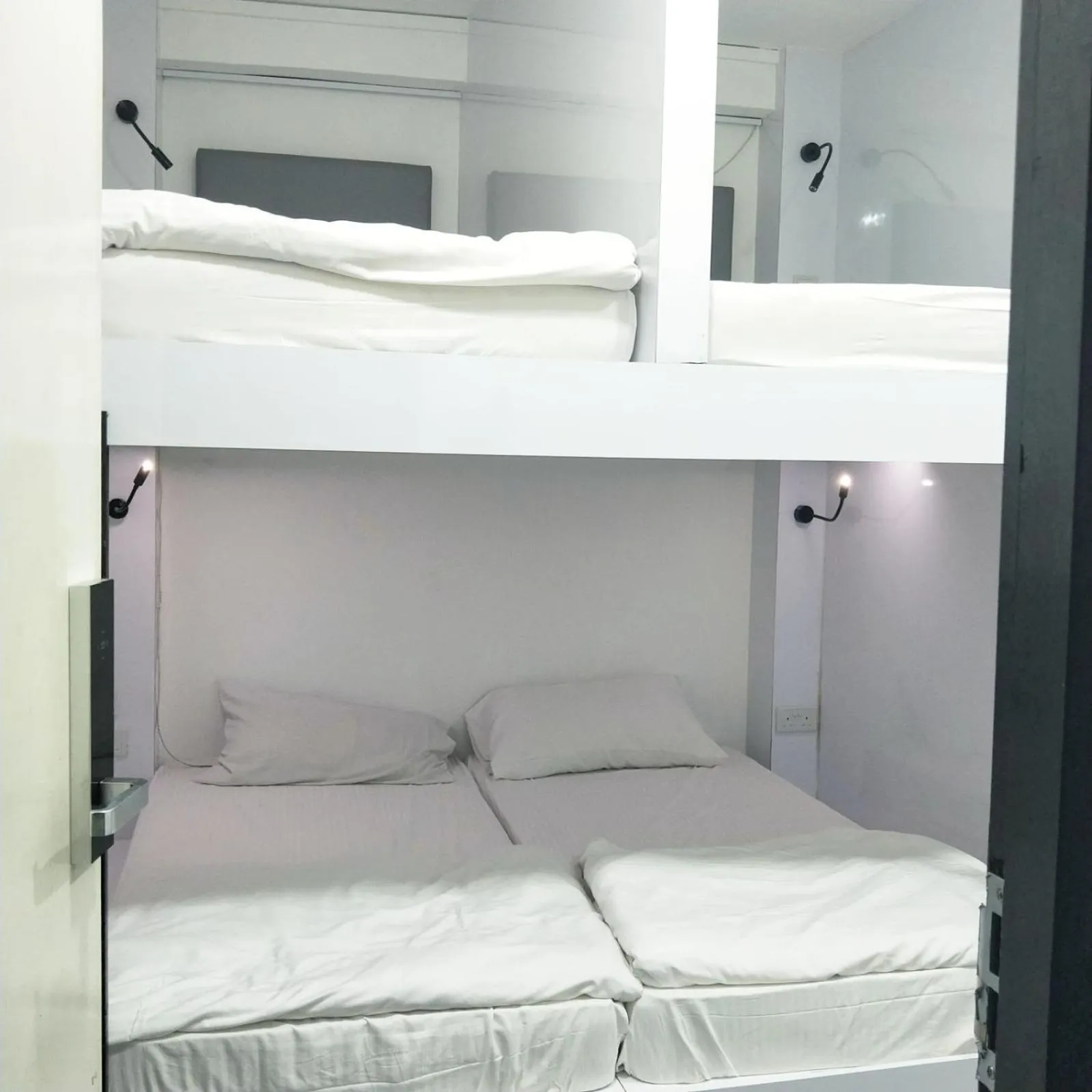 Private Room with Four Single Beds in Wink at Mosque Street