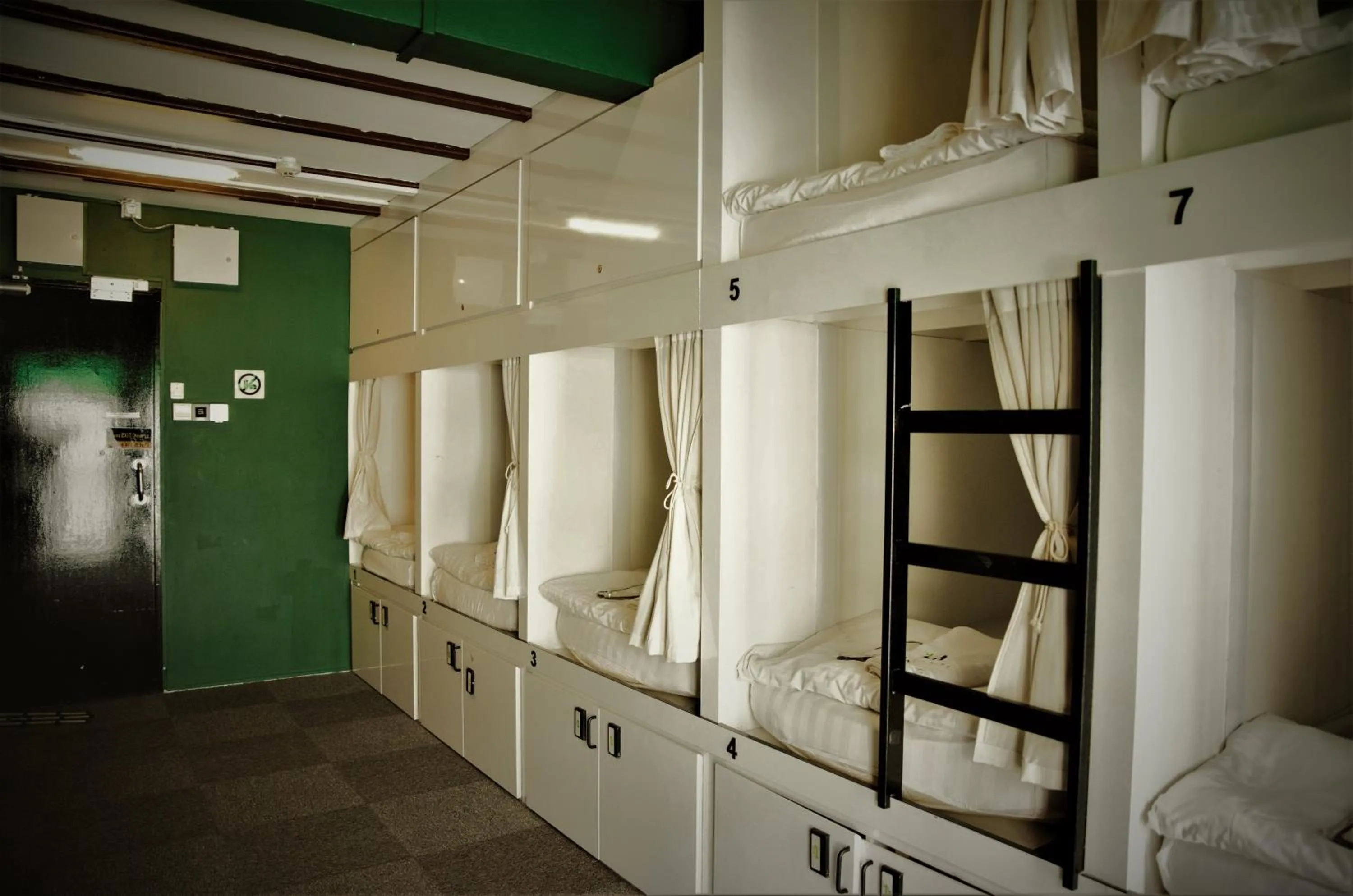 Bedroom in Wink at Mosque Street