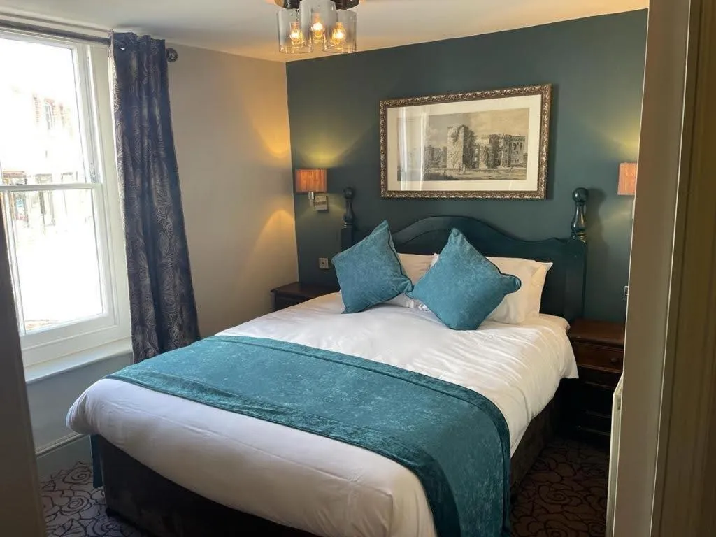 Bedroom, Bed in Punch House Monmouth