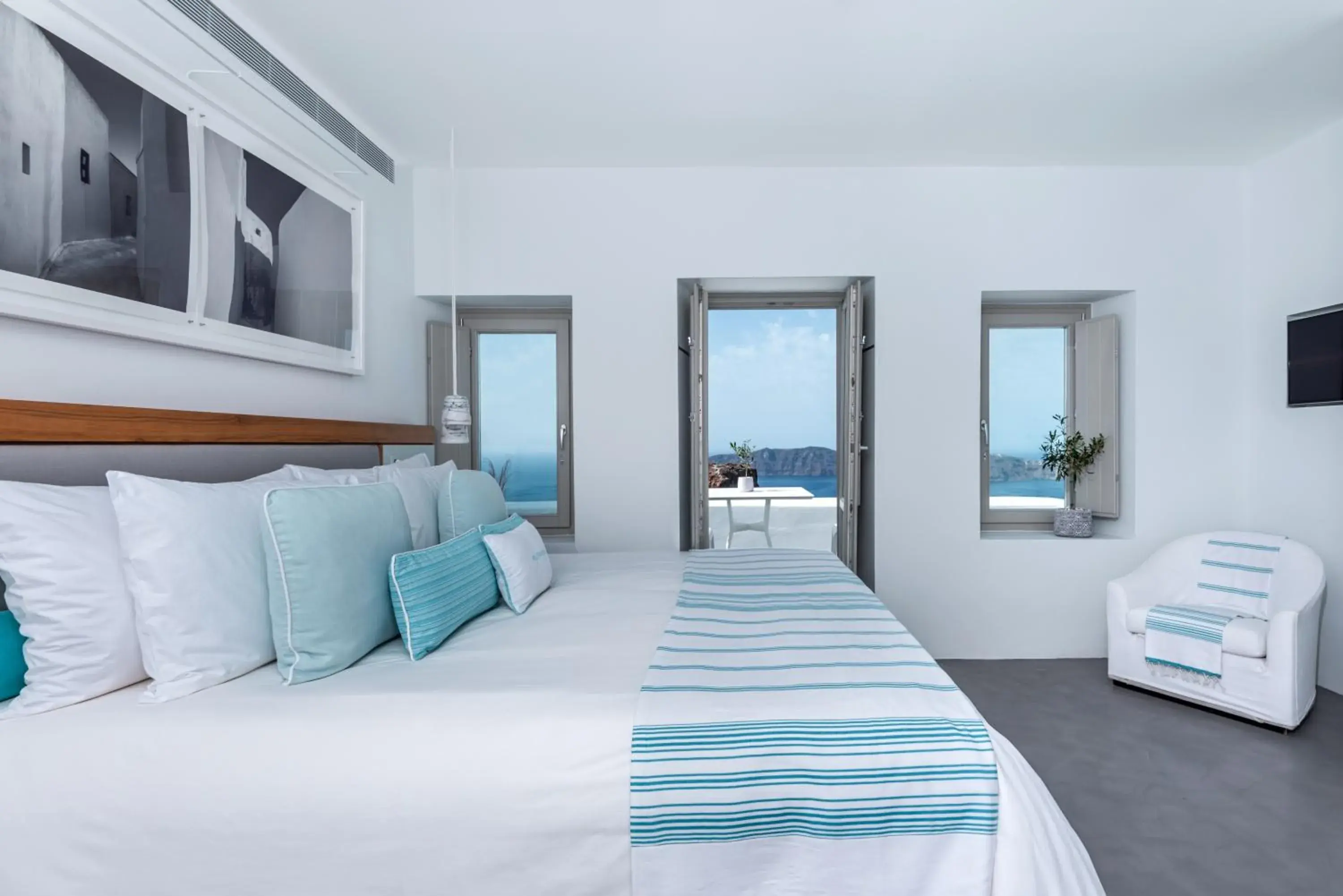 Deluxe Double Room in Grace Hotel, Auberge Collection Deluxe Double Room in Grace Hotel, Auberge Collection