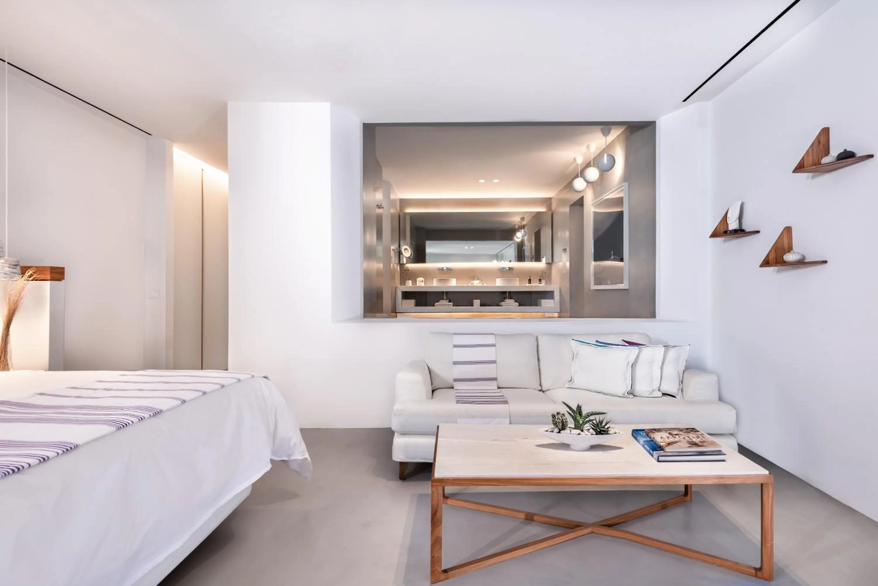 Bathroom, Bed in Grace Hotel, Auberge Collection