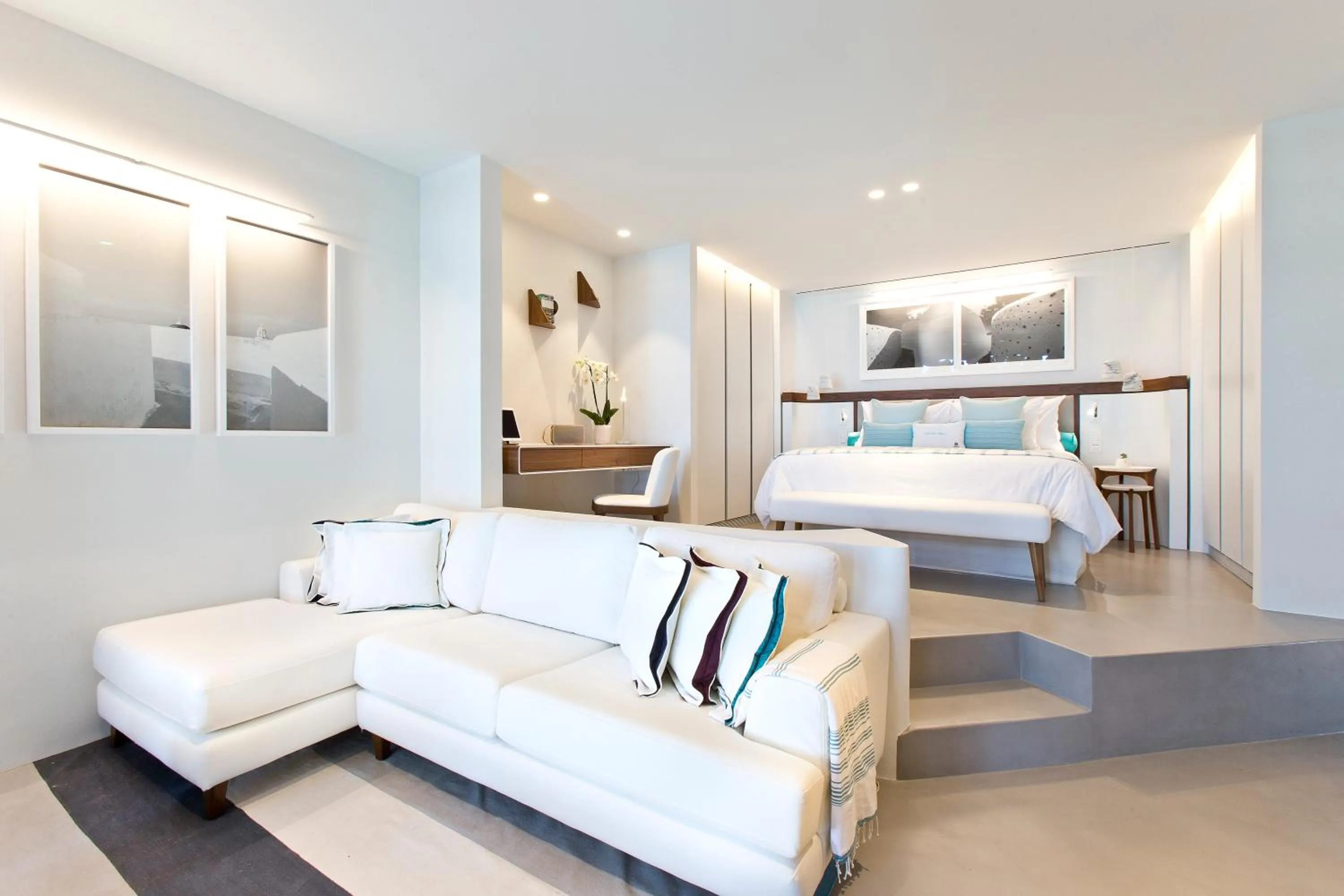 Living room, Bed in Grace Hotel, Auberge Collection