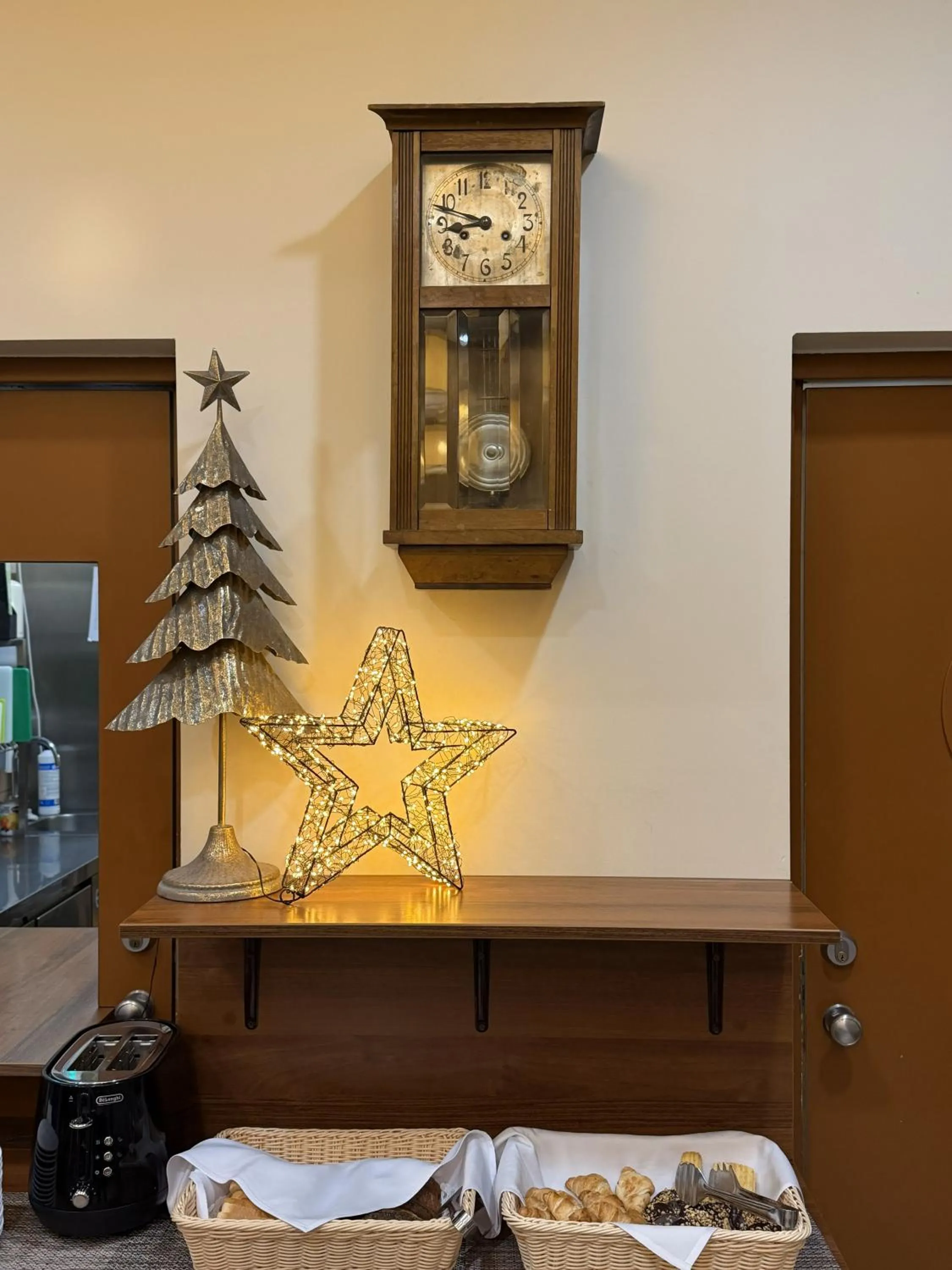 Restaurant/places to eat in Memel Hotel