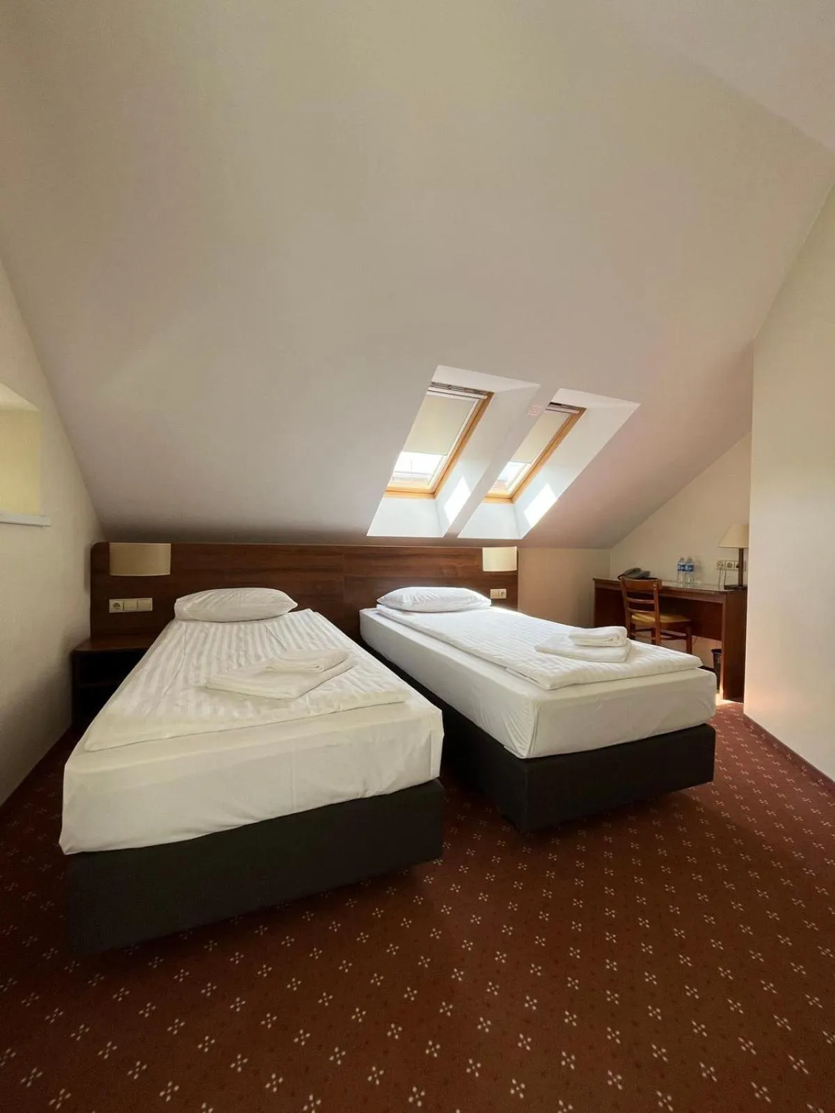 Photo of the whole room, Bed in Memel Hotel