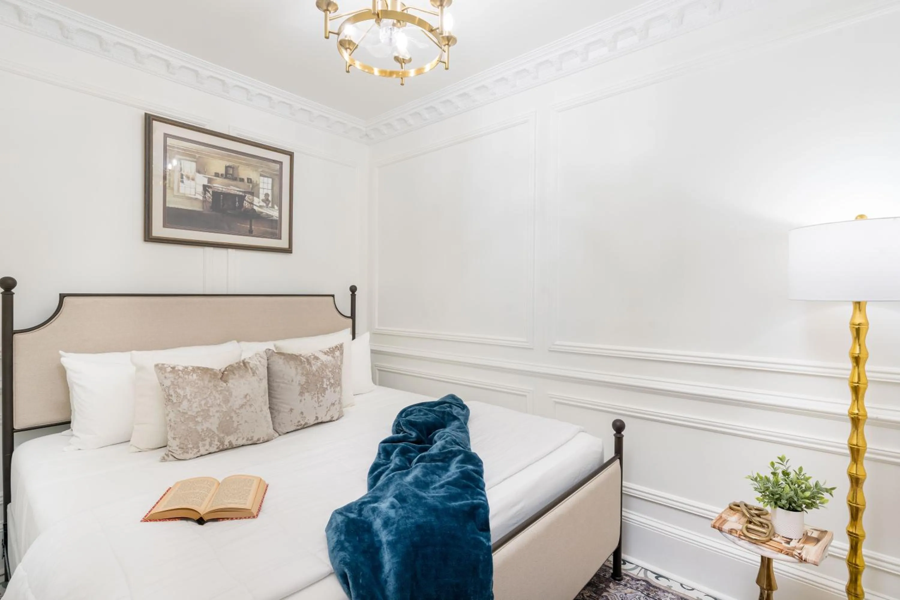 Bed in French Quarter Mansion