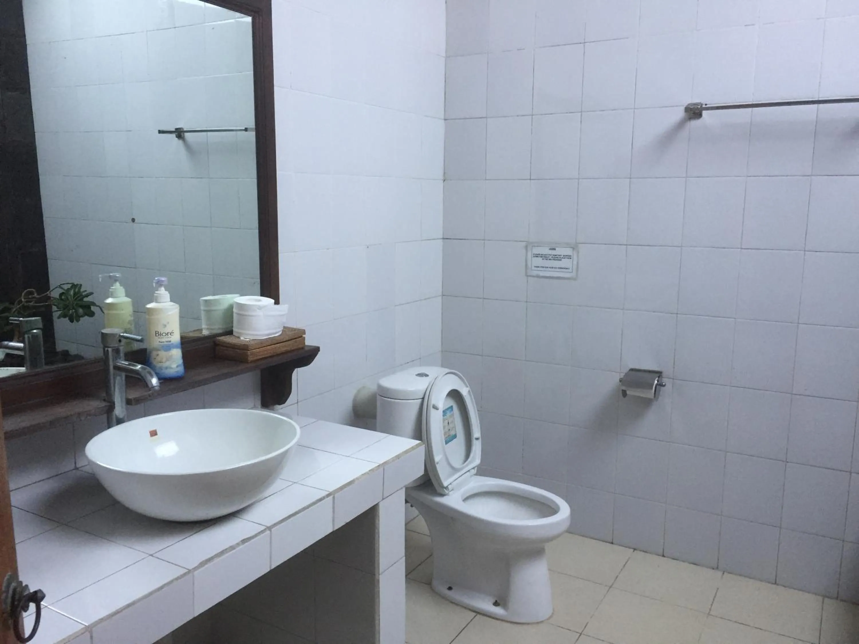 Photo of the whole room in Kebun Impian