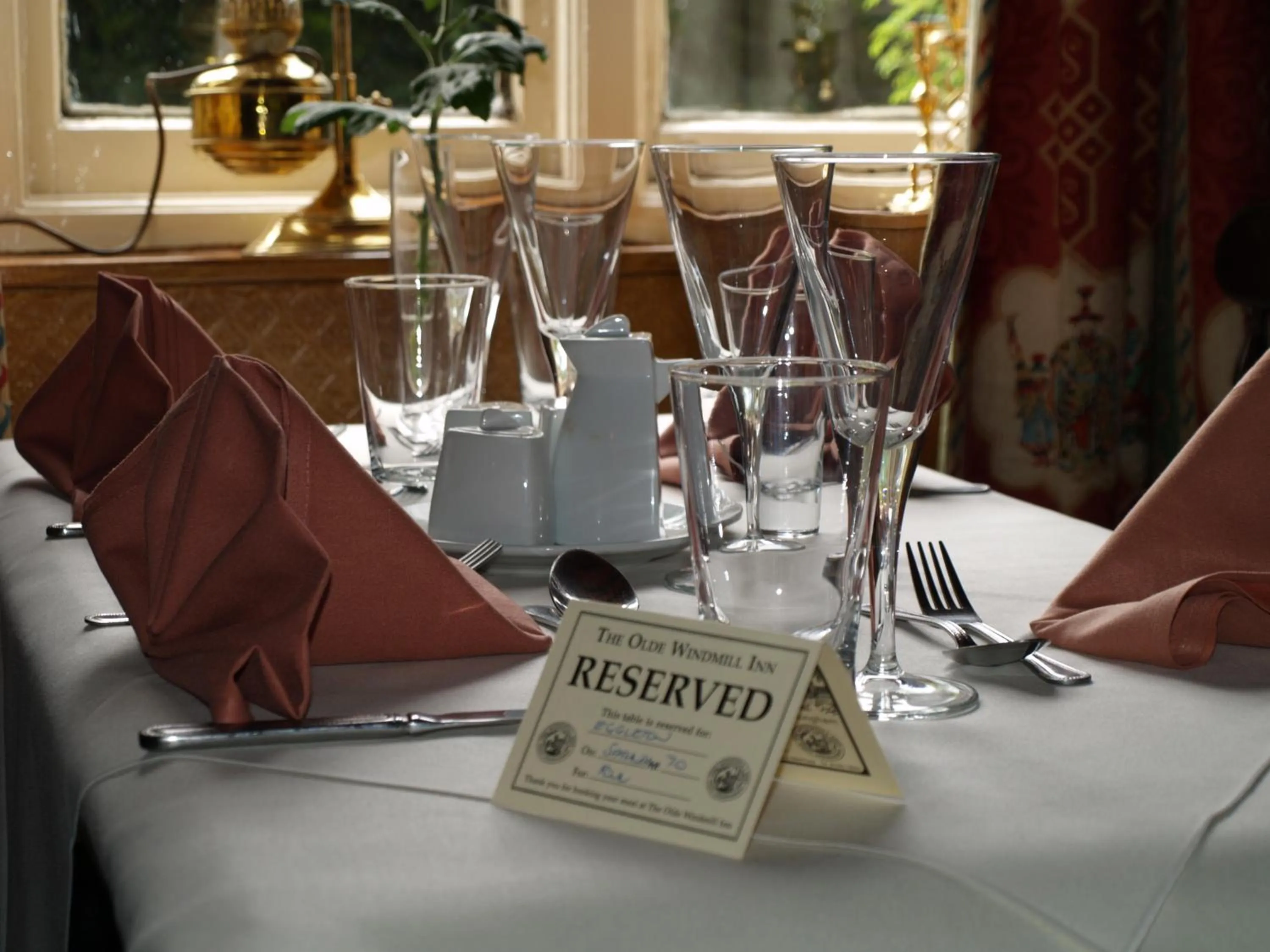 Restaurant/places to eat in The Olde Windmill Inn