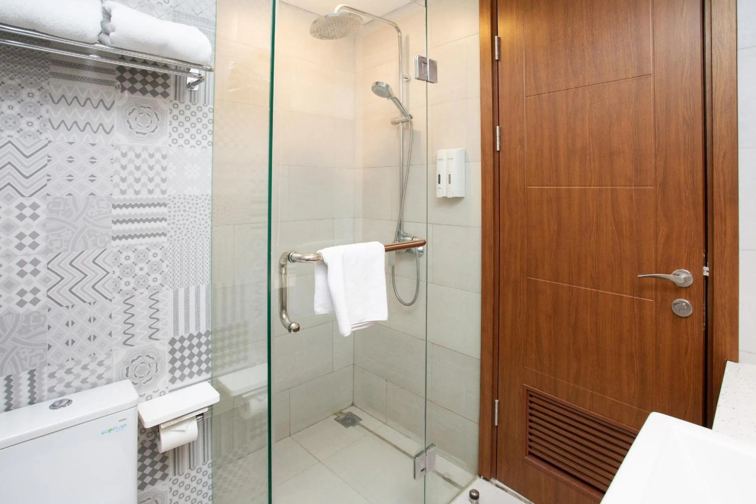 Bathroom in Avissa Suites