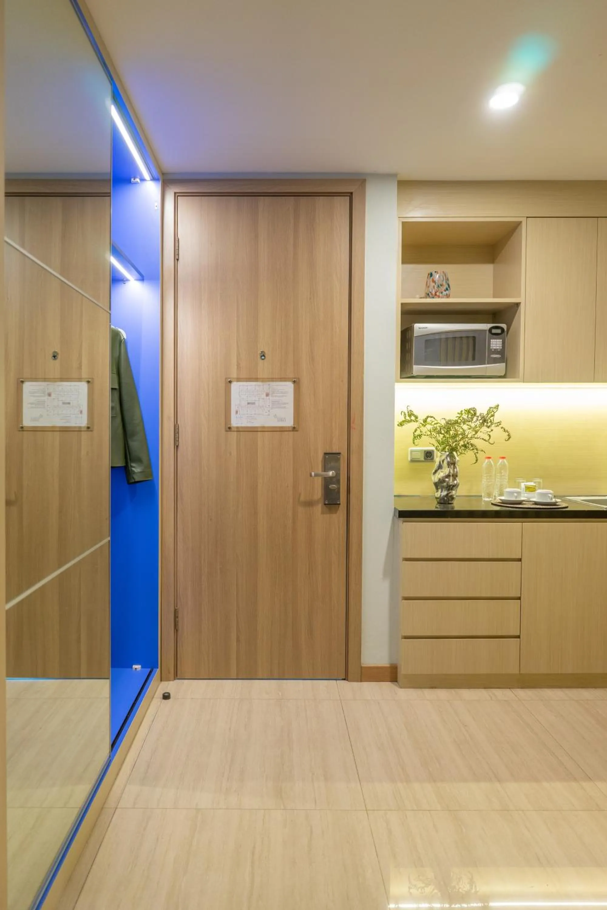 wardrobe in Avissa Suites