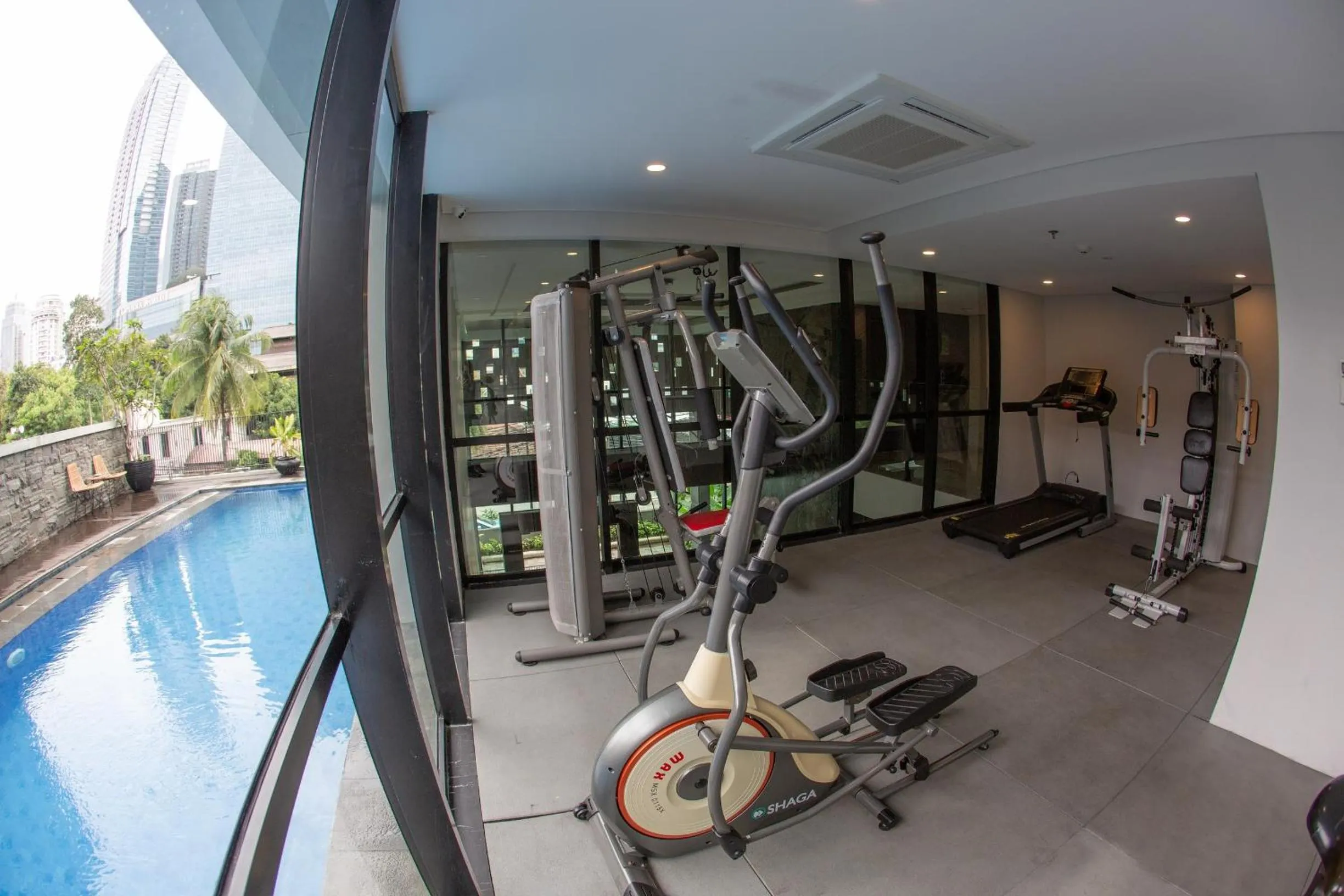 Fitness centre/facilities in Avissa Suites