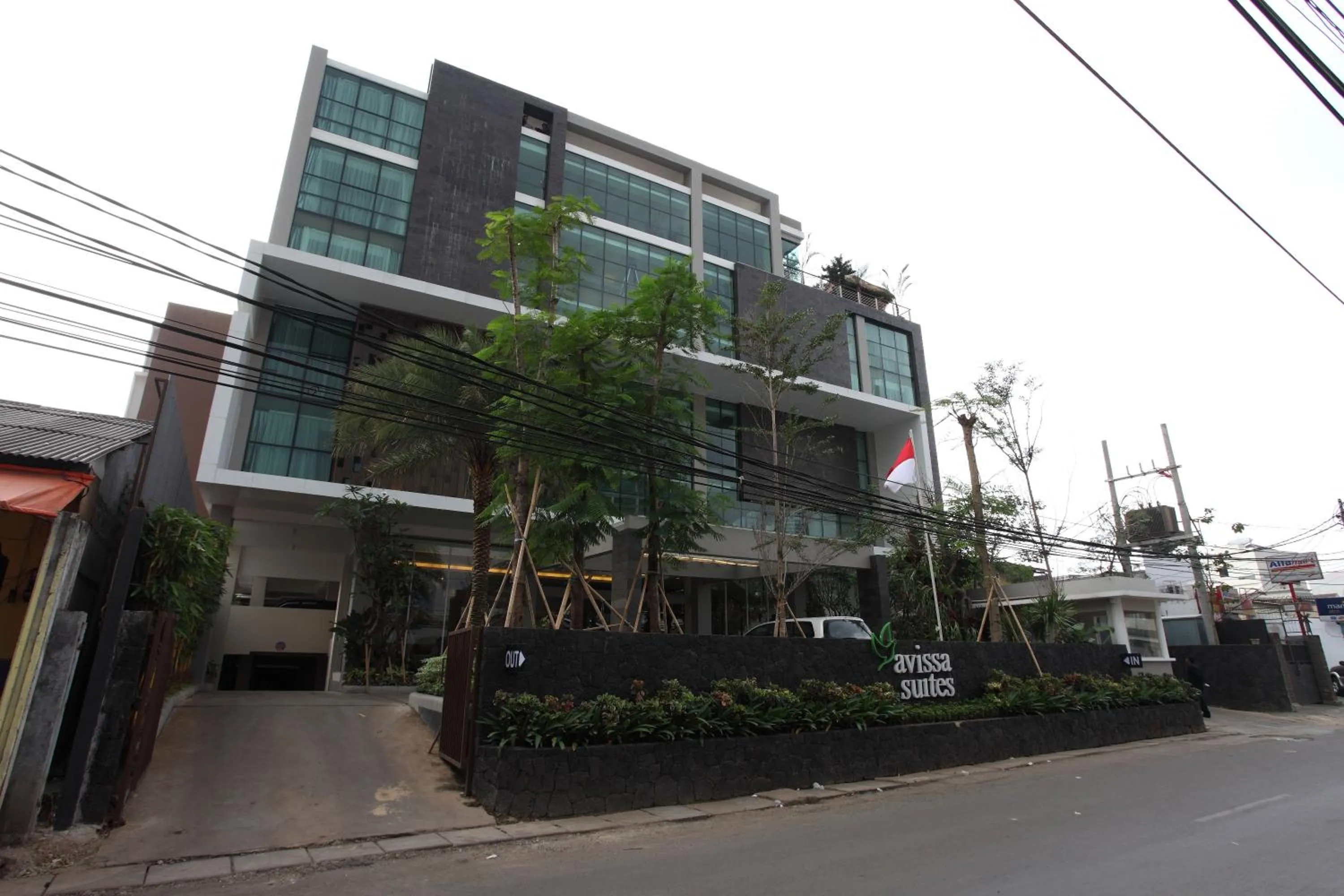 Facade/entrance in Avissa Suites