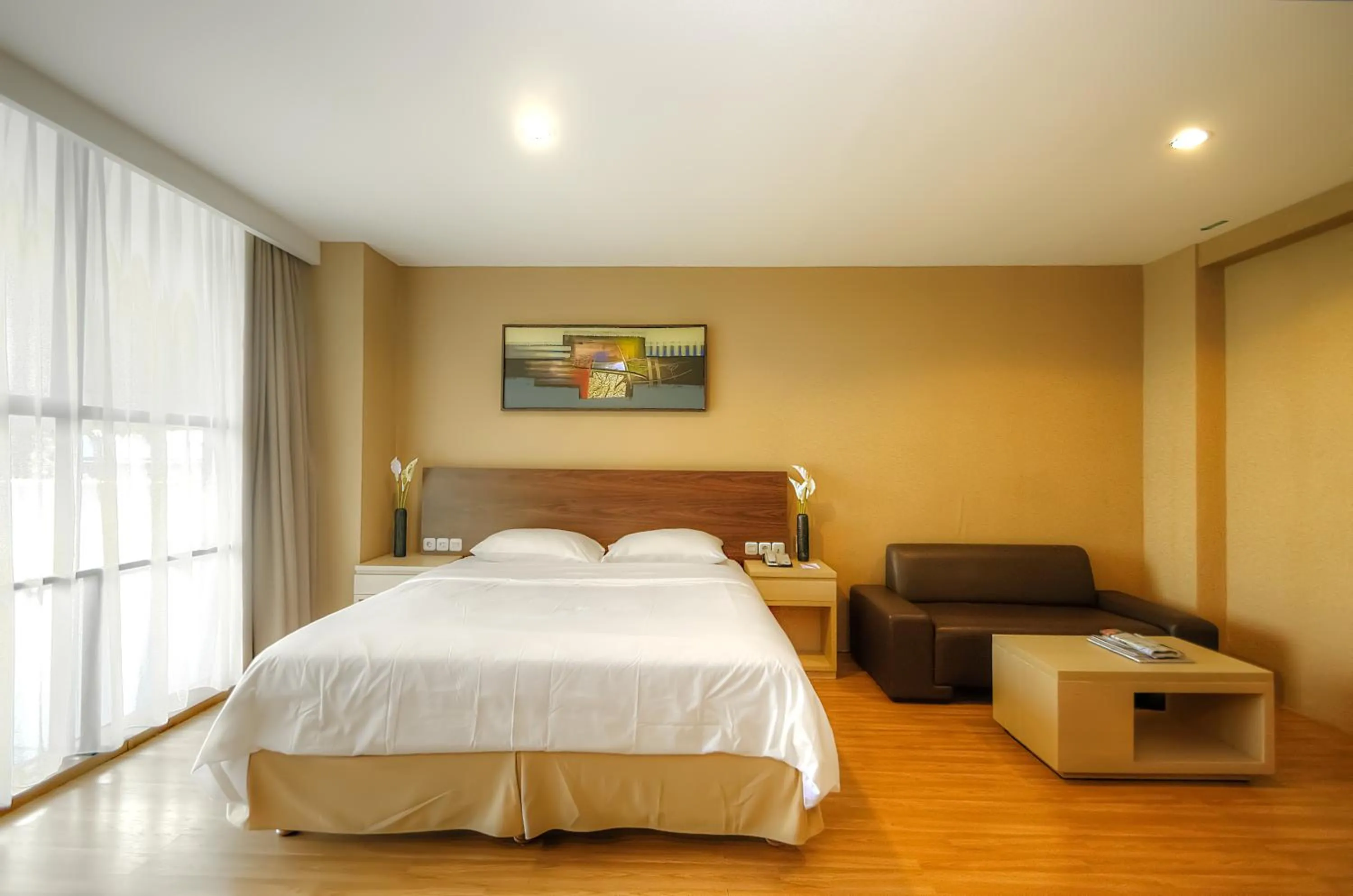 Bedroom, Bed in Avissa Suites