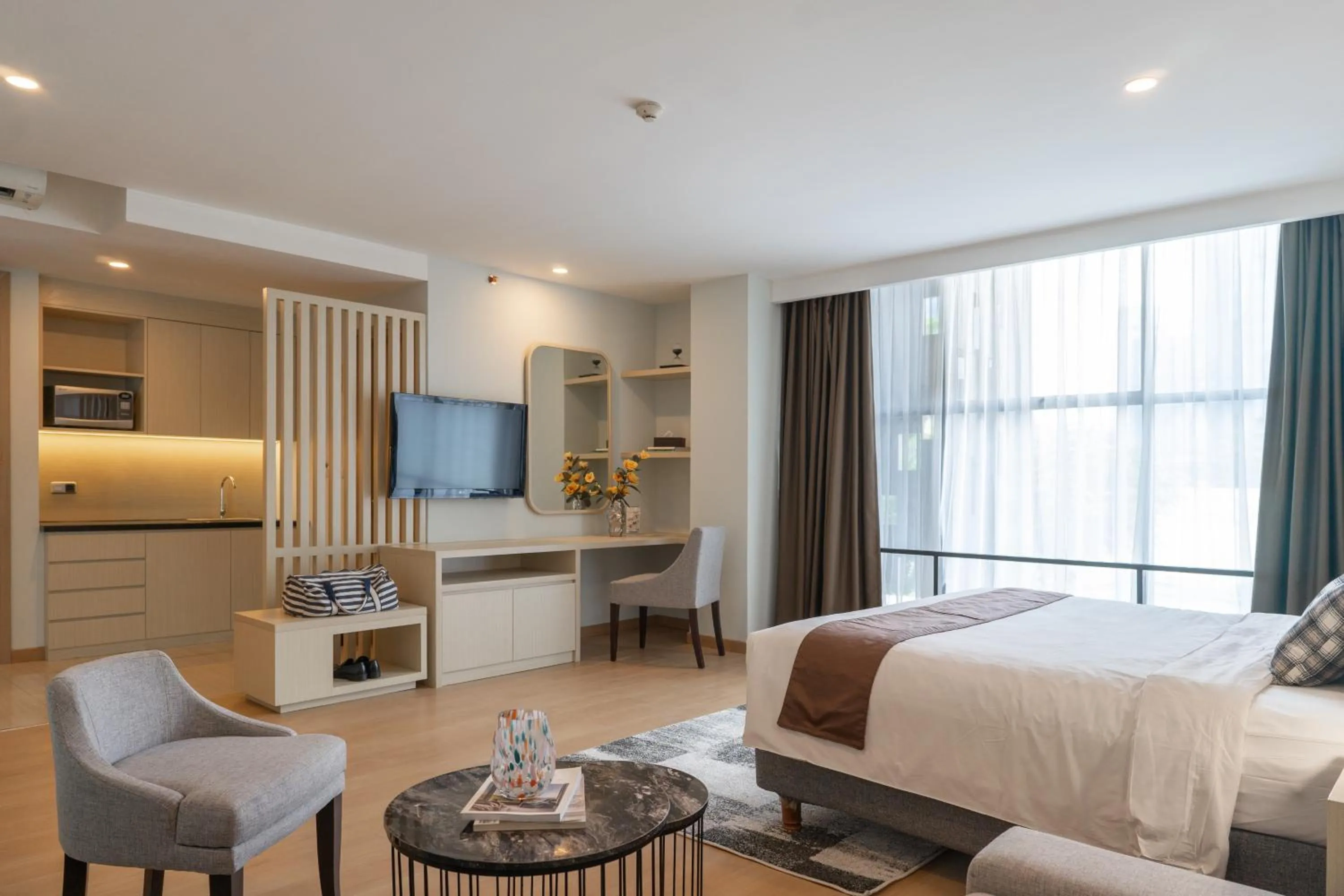 Bed in Avissa Suites