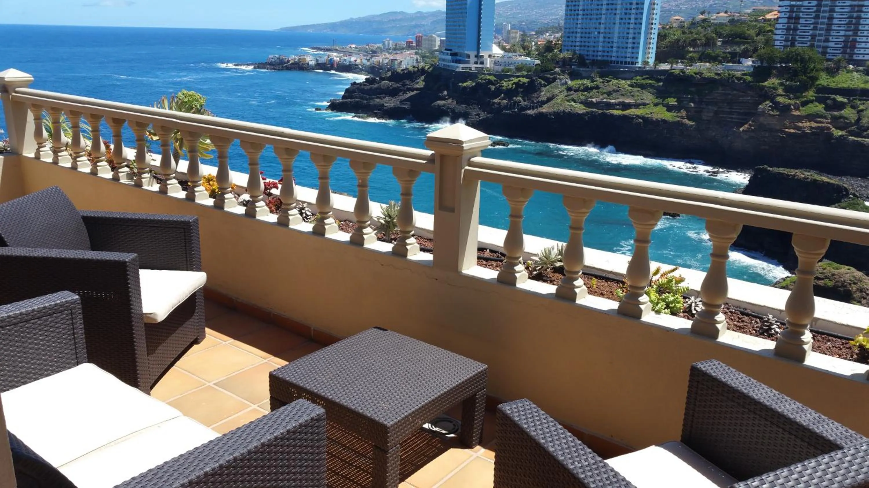Balcony/Terrace in Apartamentos Playa de Los Roques