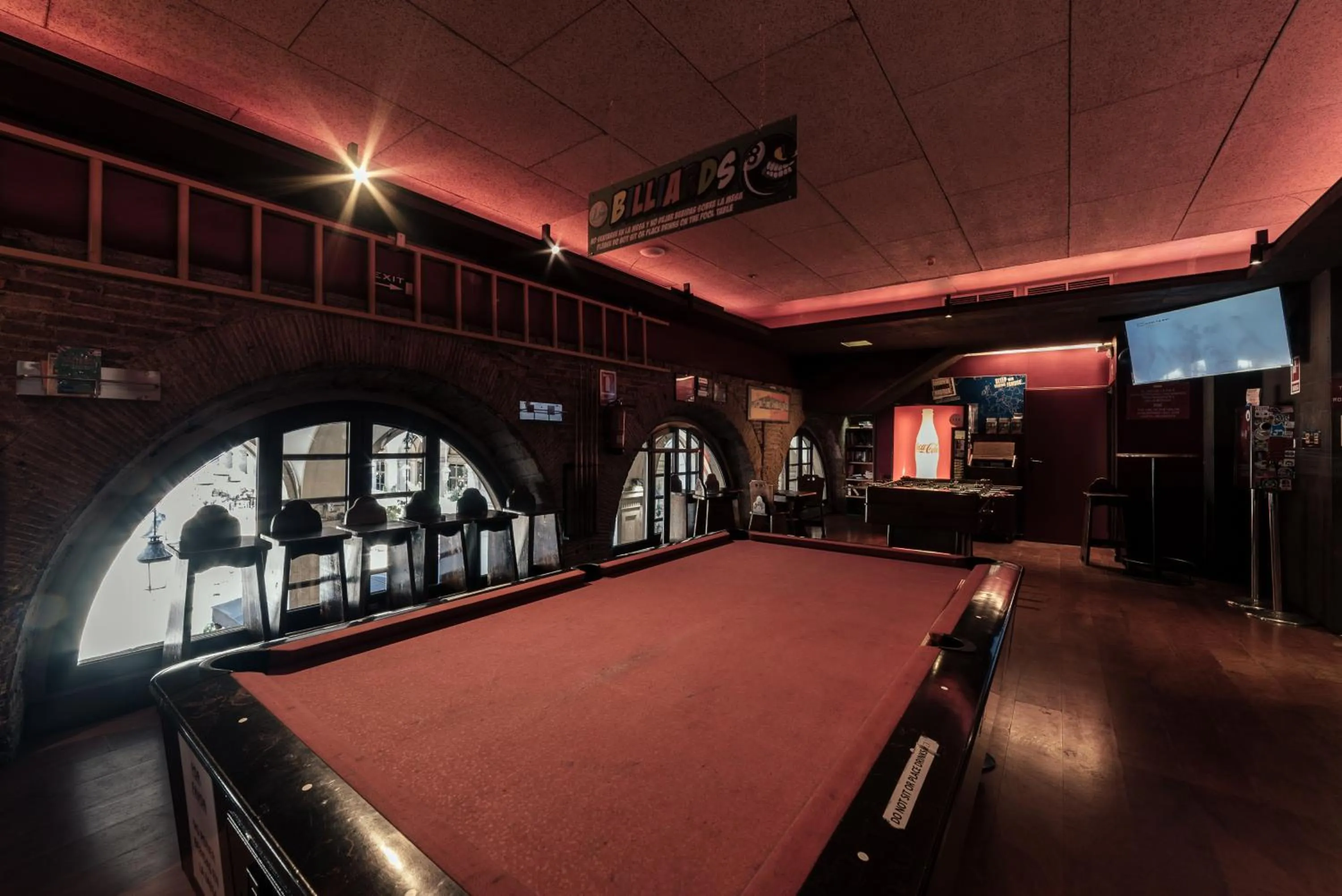 Billiard in Kabul Party Hostel Barcelona