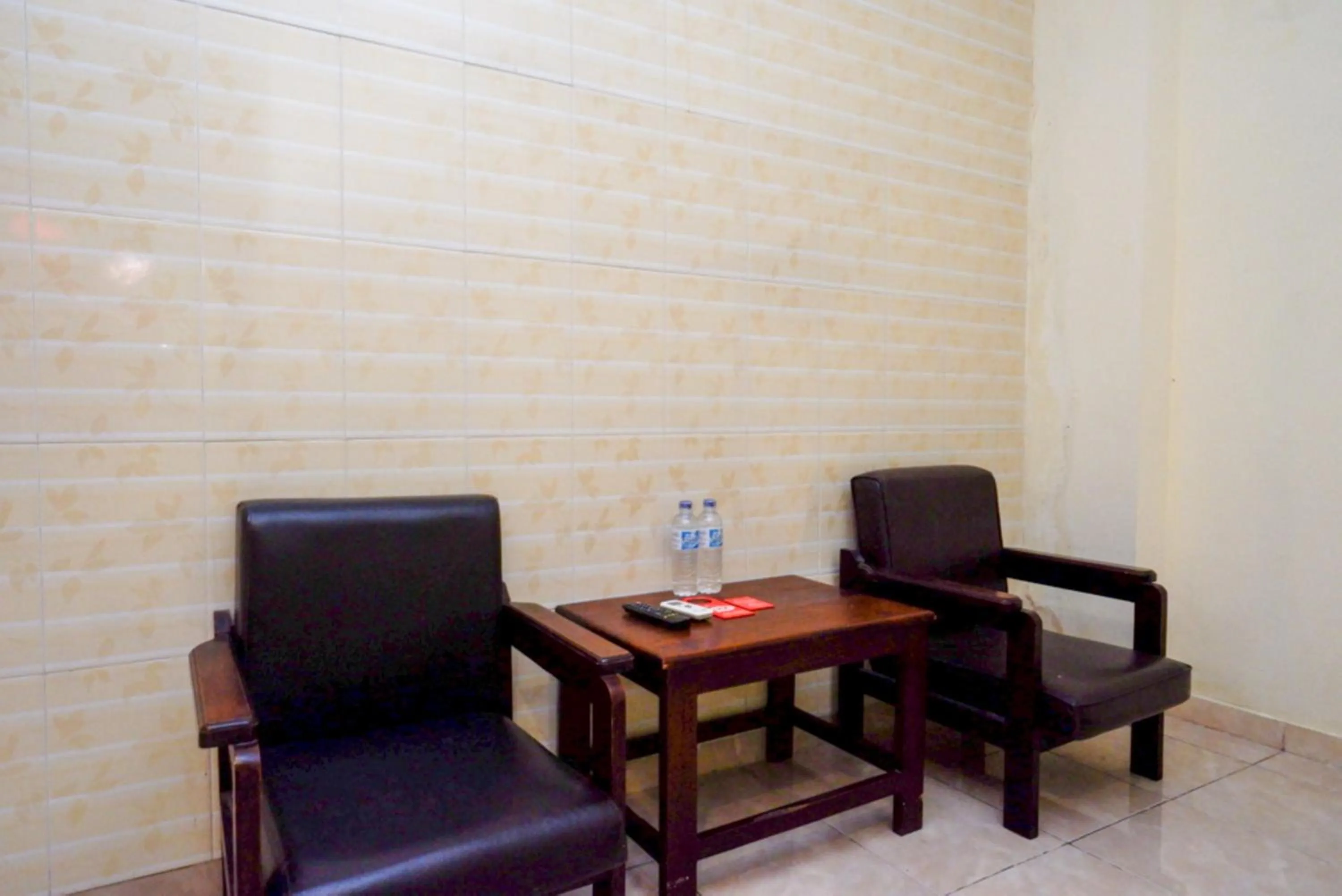 Bedroom in RedDoorz At Hotel Sartika Yogyakarta