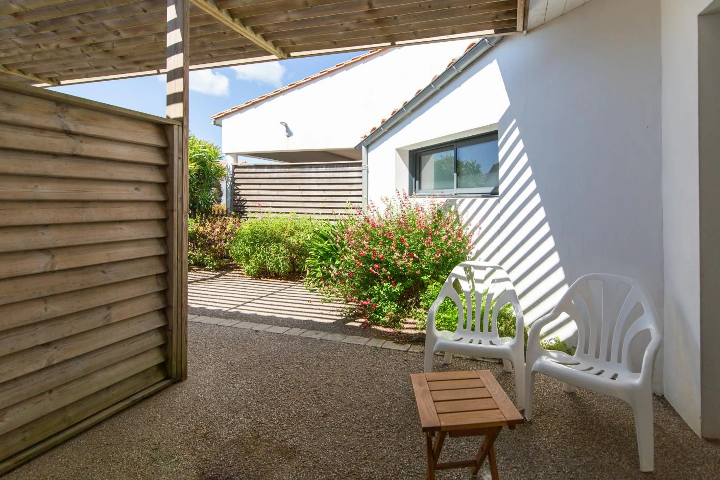 Patio in Hôtel de Ré, "The Originals Résidence"