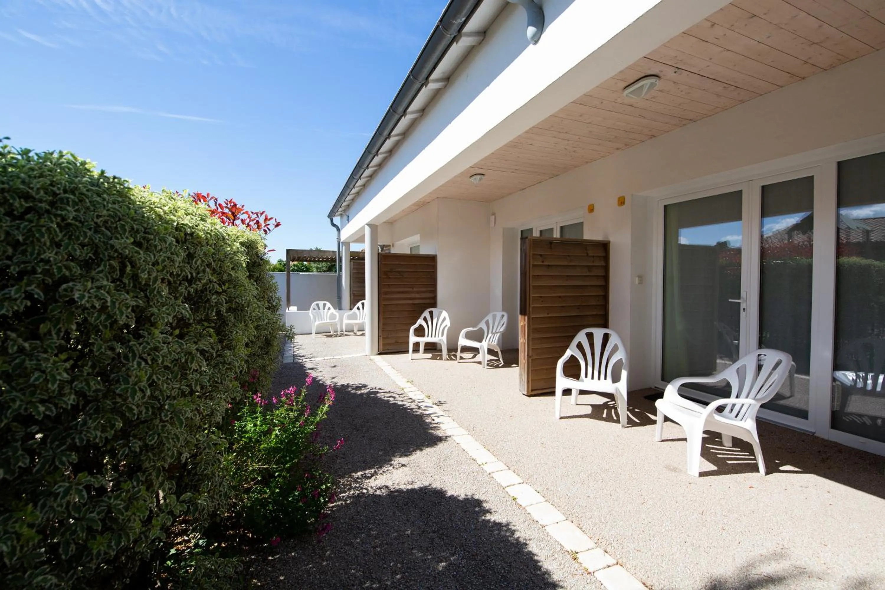 Patio in Hôtel de Ré, "The Originals Résidence"