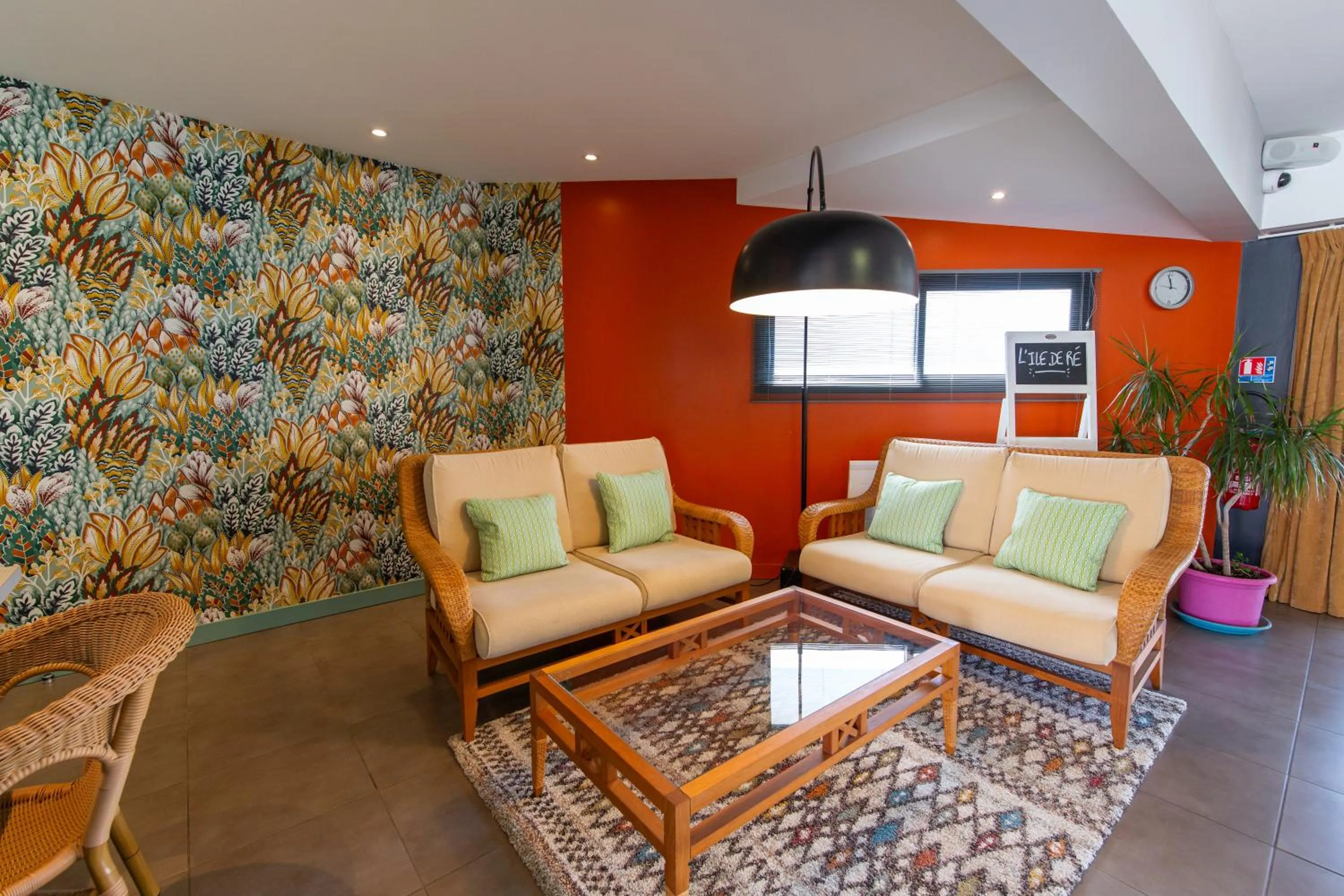 Living room in Hôtel de Ré, "The Originals Résidence"