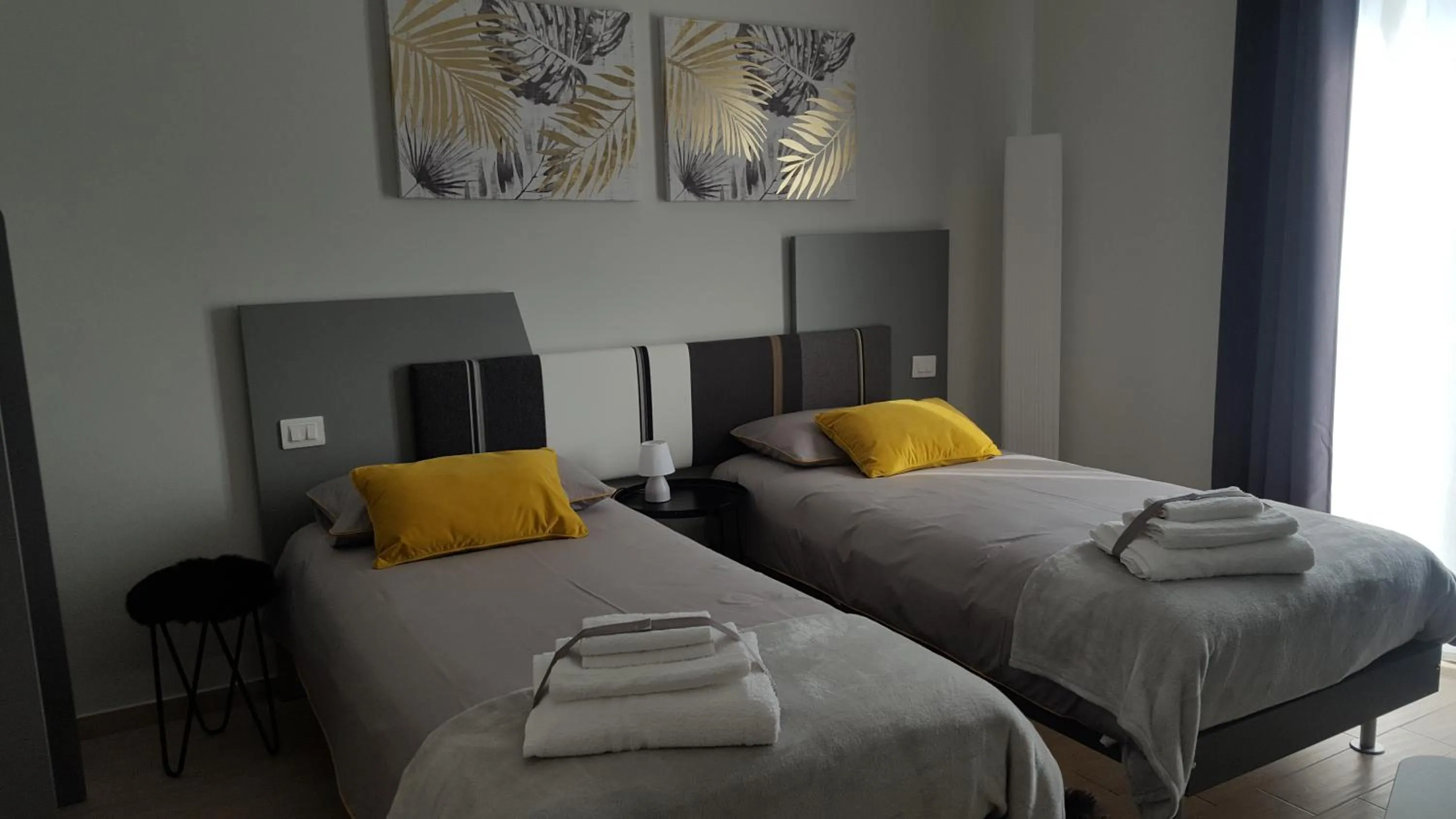 Bedroom, Bed in Dolce Vita