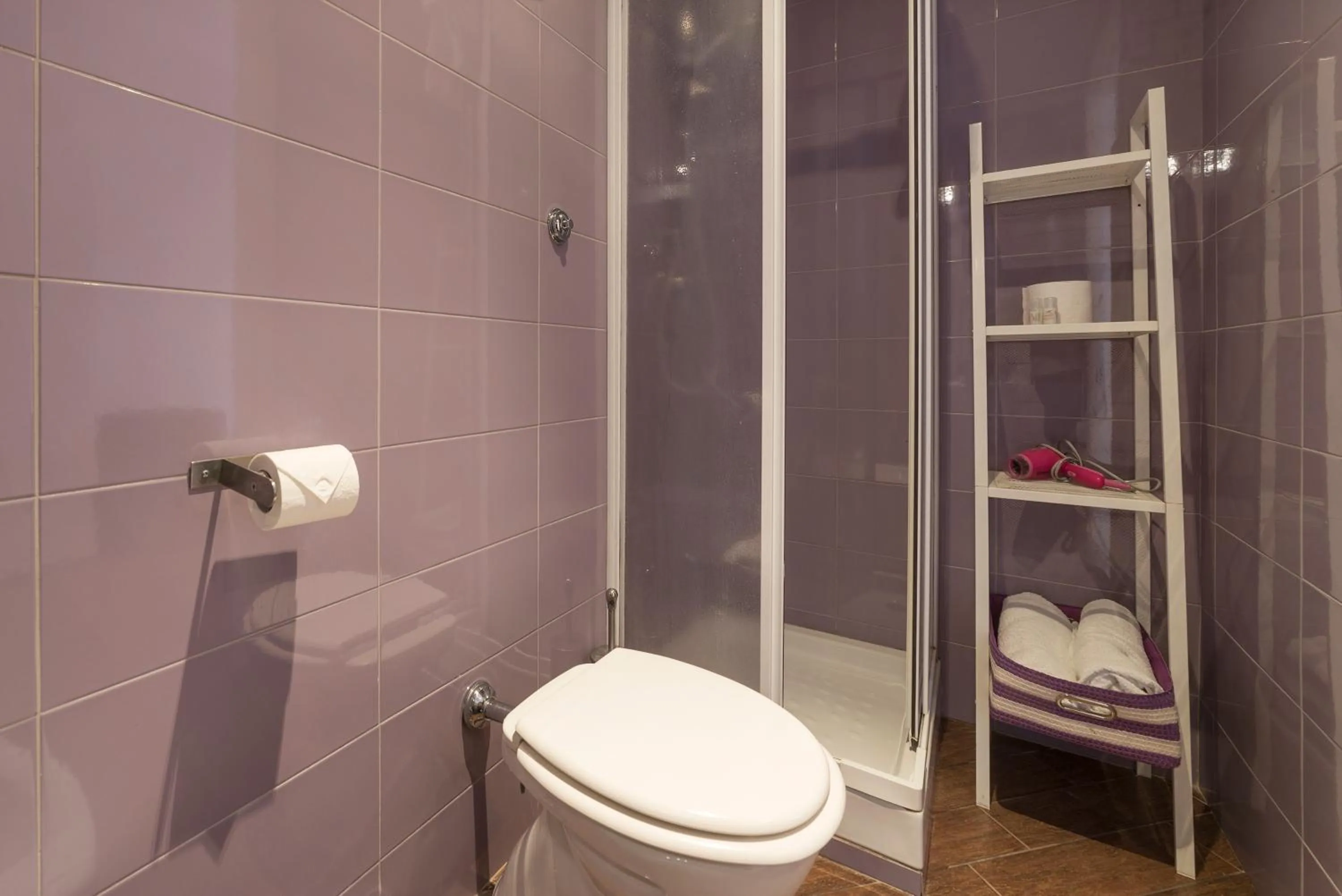 Shower in Be My Guest