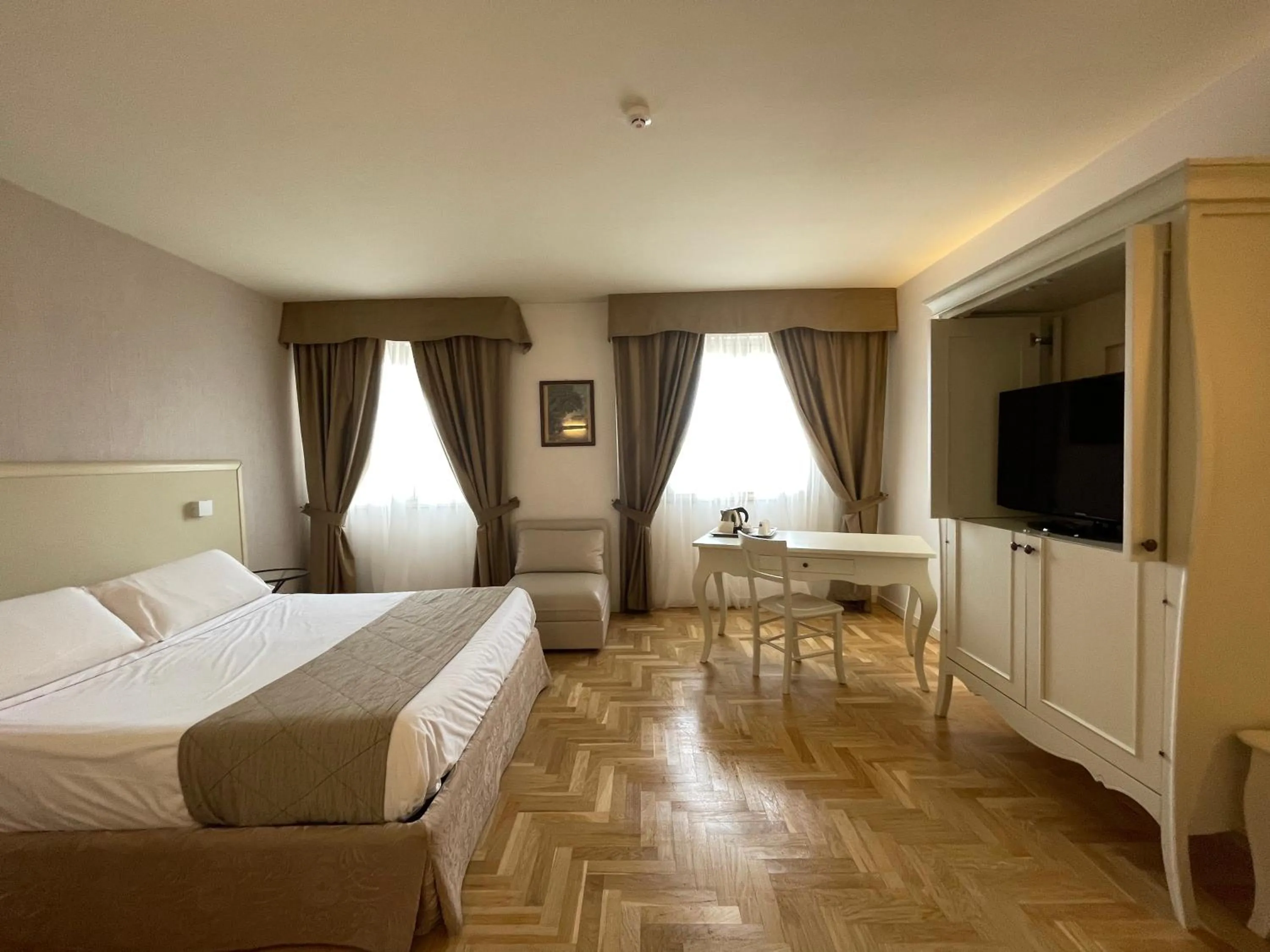 Photo of the whole room in Virginia Resort & Spa - Adults Only