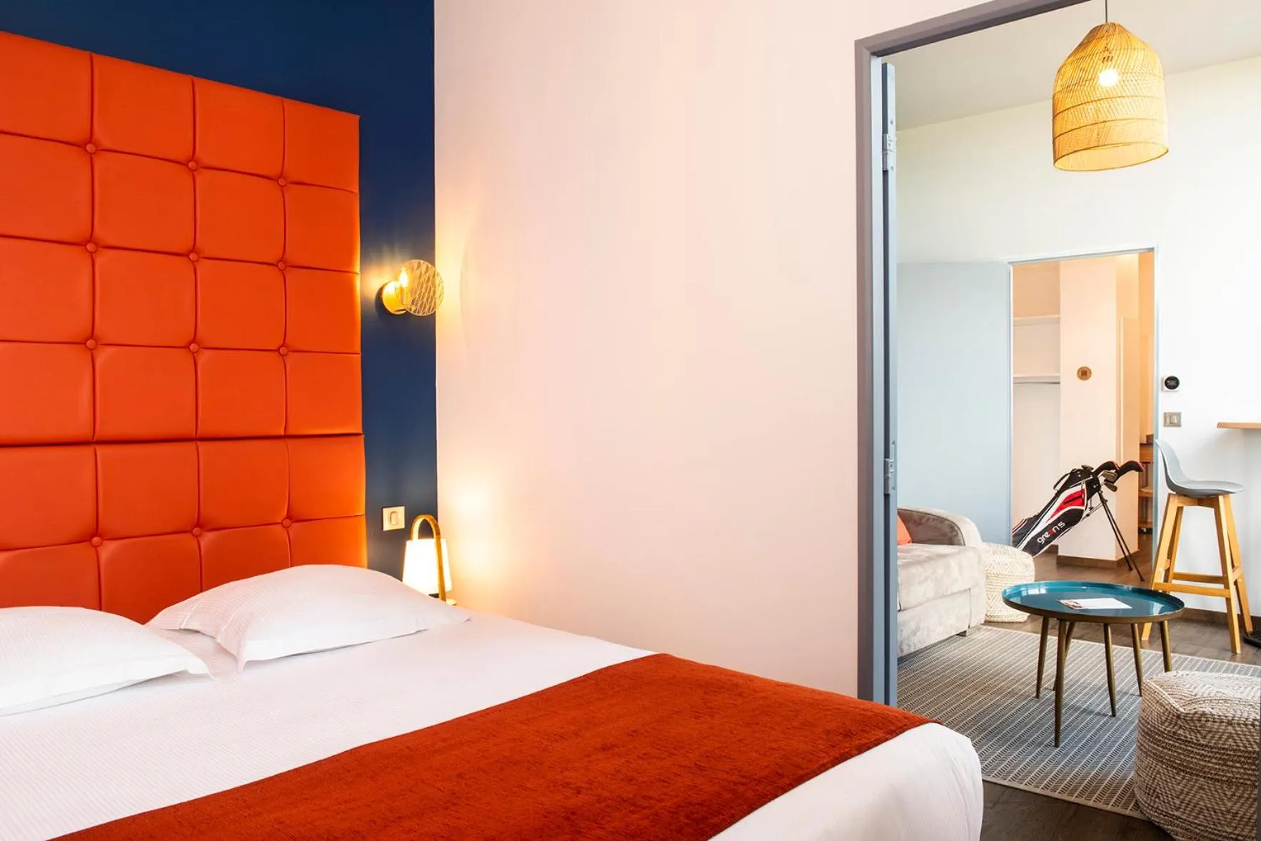 Bed in Le Green des Impressionnistes